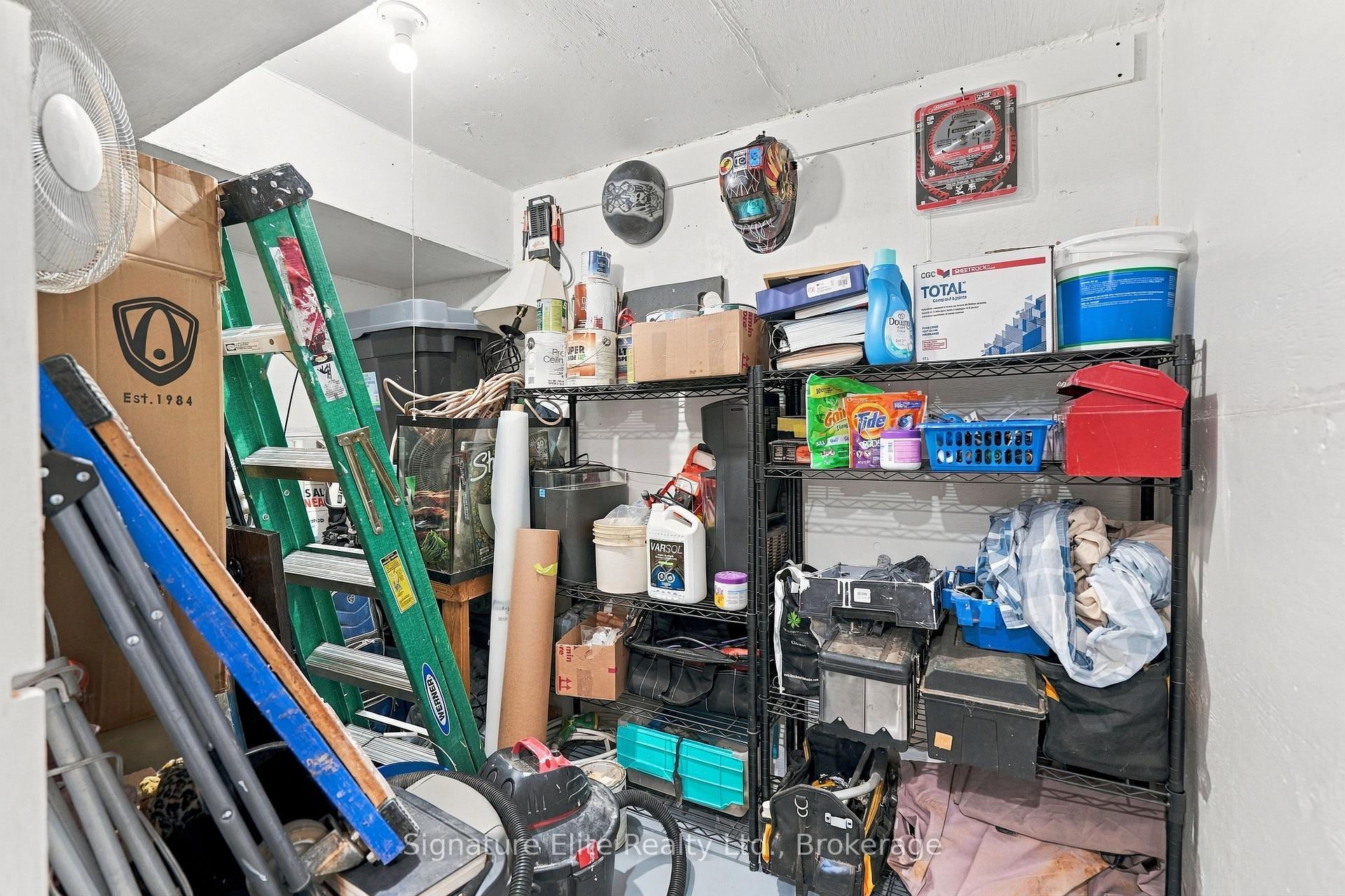 Photo 42 of 44 Bronte Crescent, Barrie, Letitia Heights — HOMEH