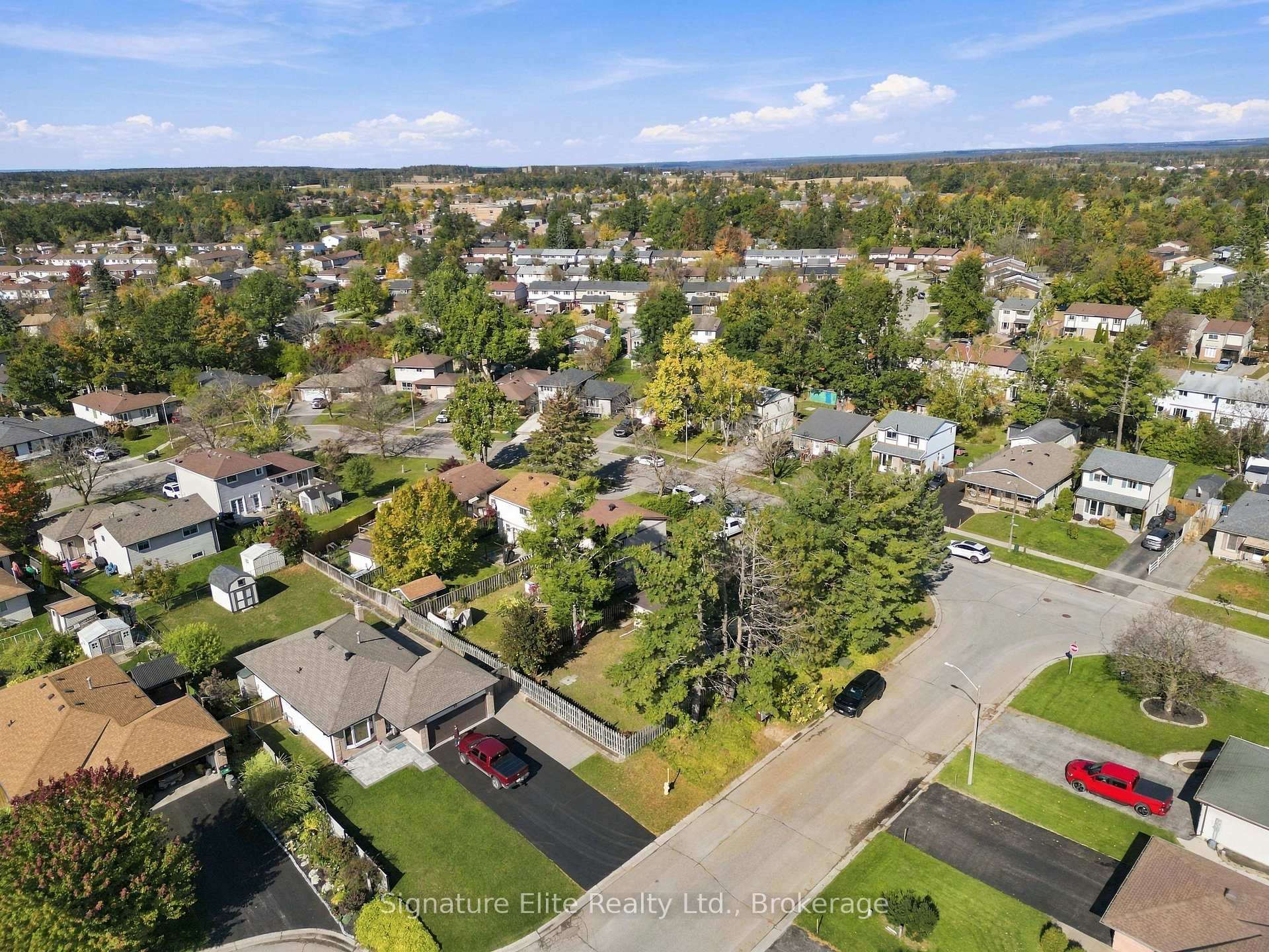 Photo 50 of 44 Bronte Crescent, Barrie, Letitia Heights — HOMEH