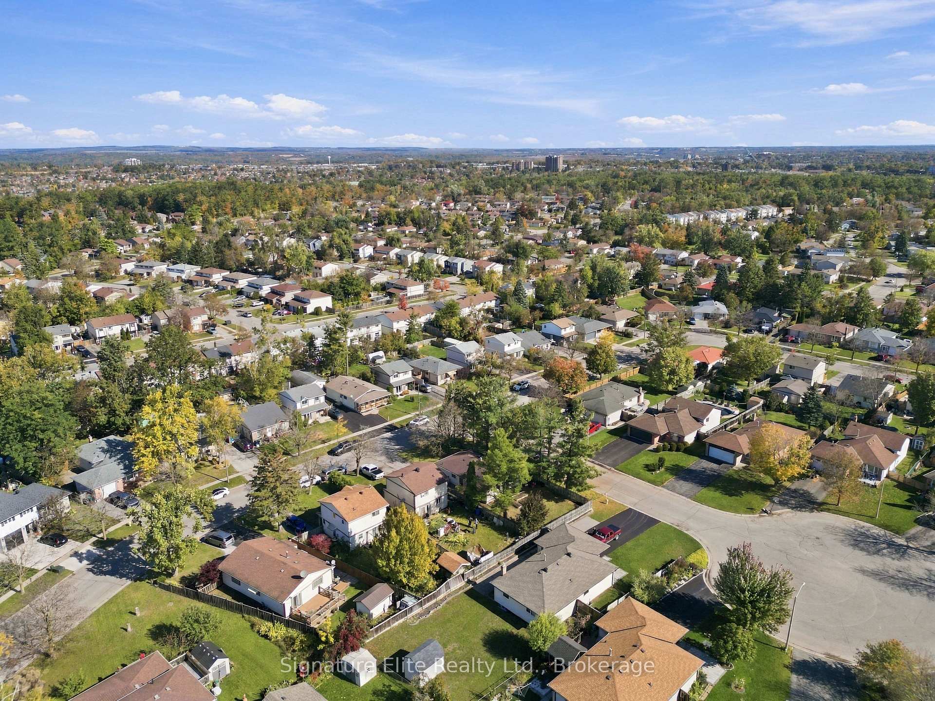 Photo 51 of 44 Bronte Crescent, Barrie, Letitia Heights — HOMEH