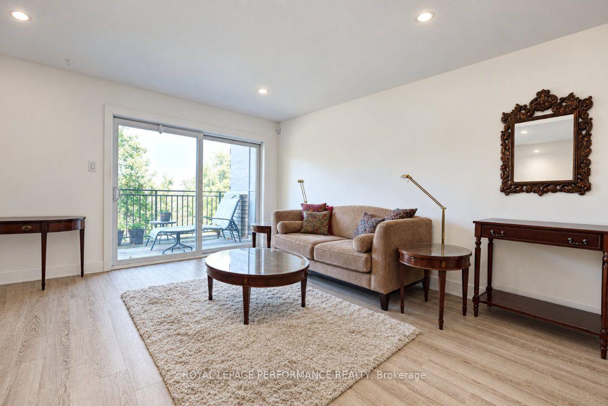 Photo 11 of 574 Byron Avenue, Ottawa, McKellar/Highland — HOMEH