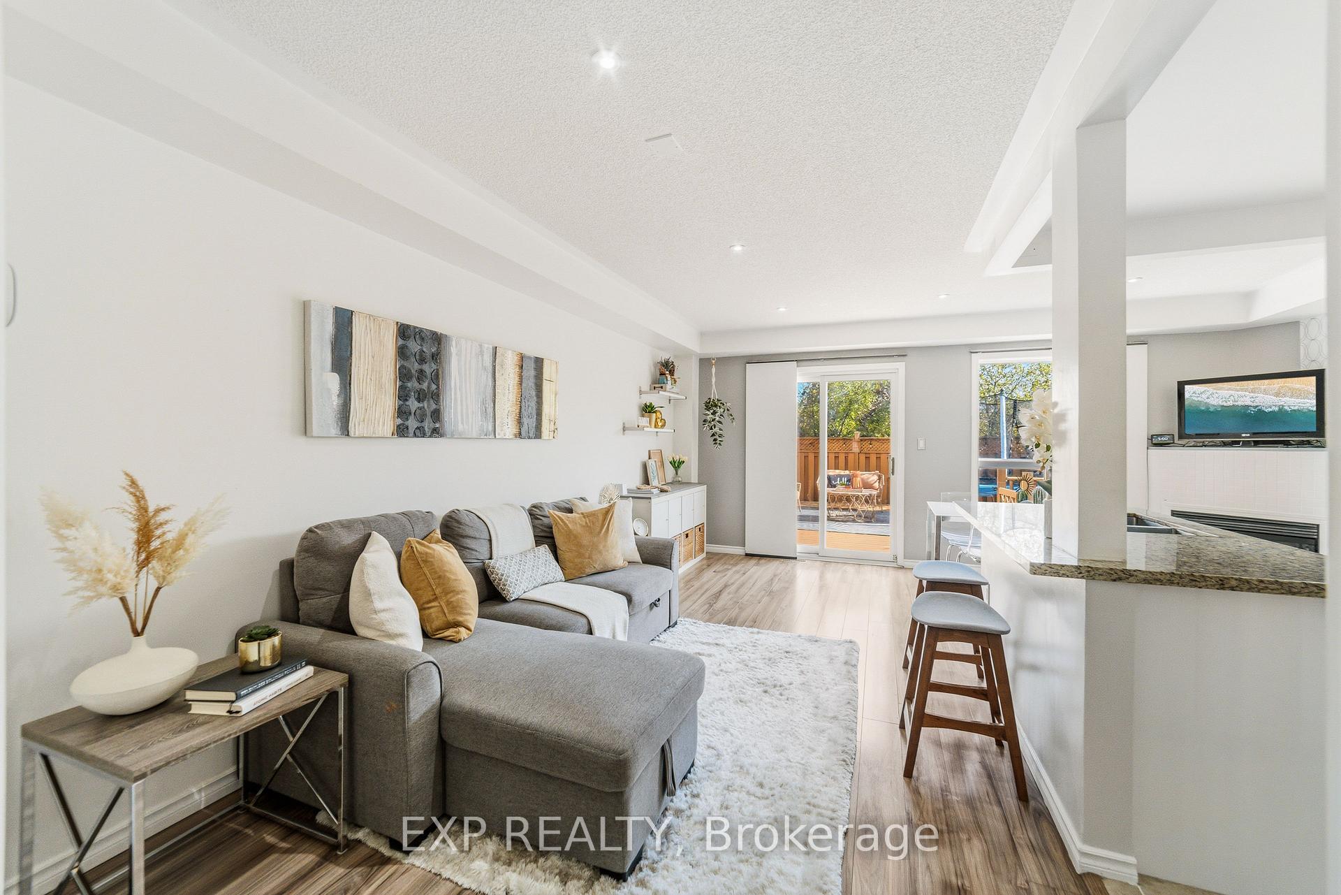 Photo 5 of 4368 Fairview Street, Burlington, Shoreacres — HOMEH