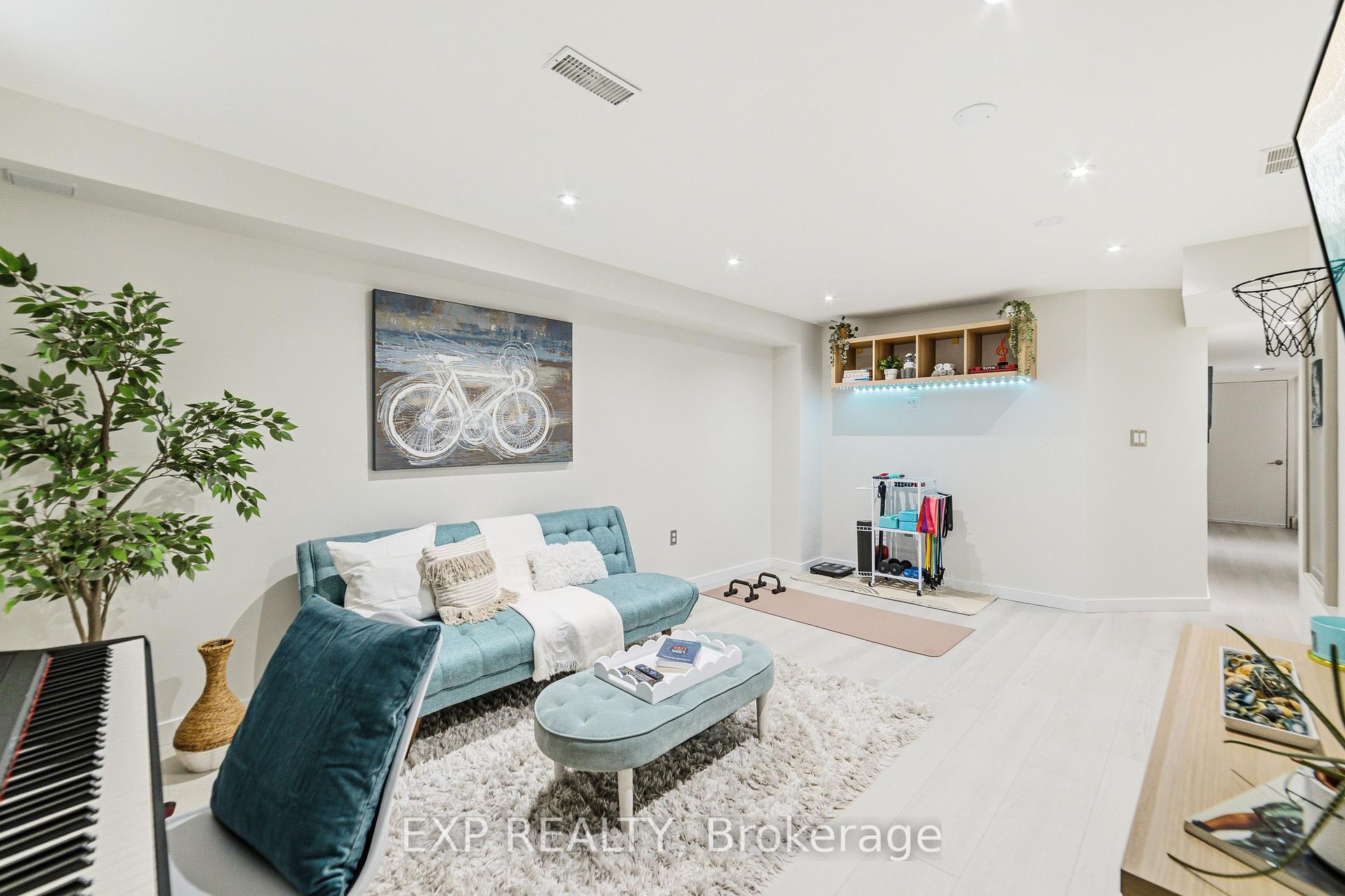Photo 19 of 4368 Fairview Street, Burlington, Shoreacres — HOMEH
