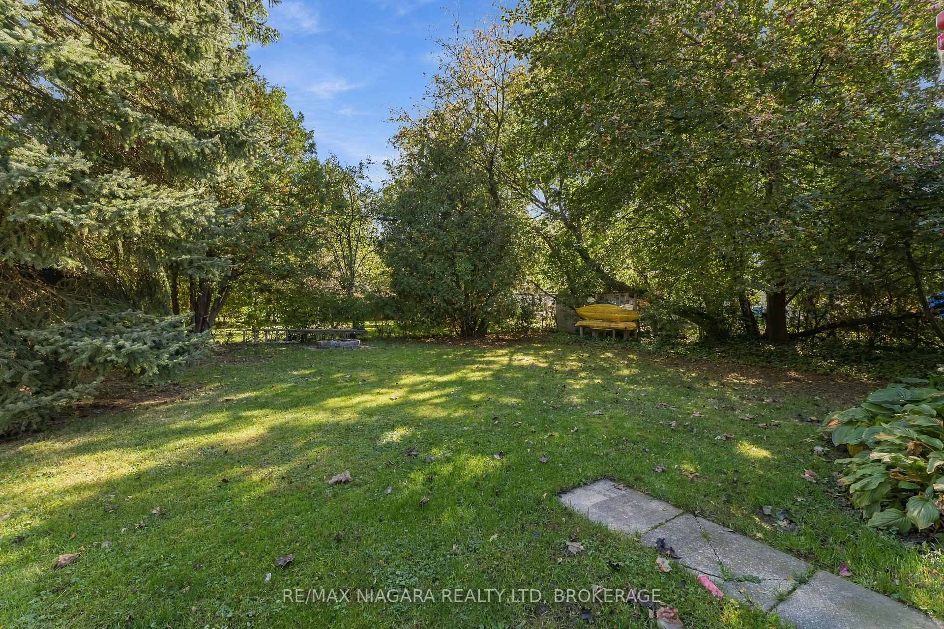 Photo 32 of 4 Walker Avenue, St. Catharines, Vine/Linwell — HOMEH