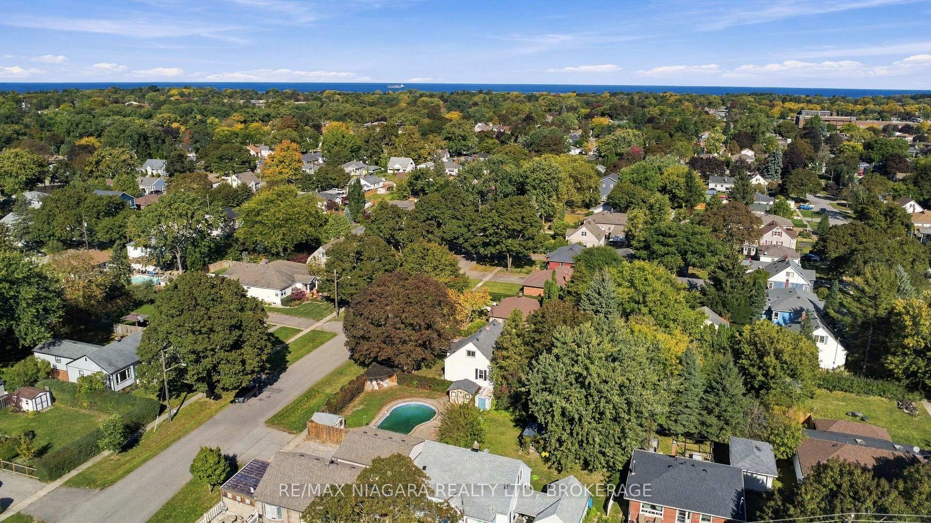 Photo 34 of 4 Walker Avenue, St. Catharines, Vine/Linwell — HOMEH
