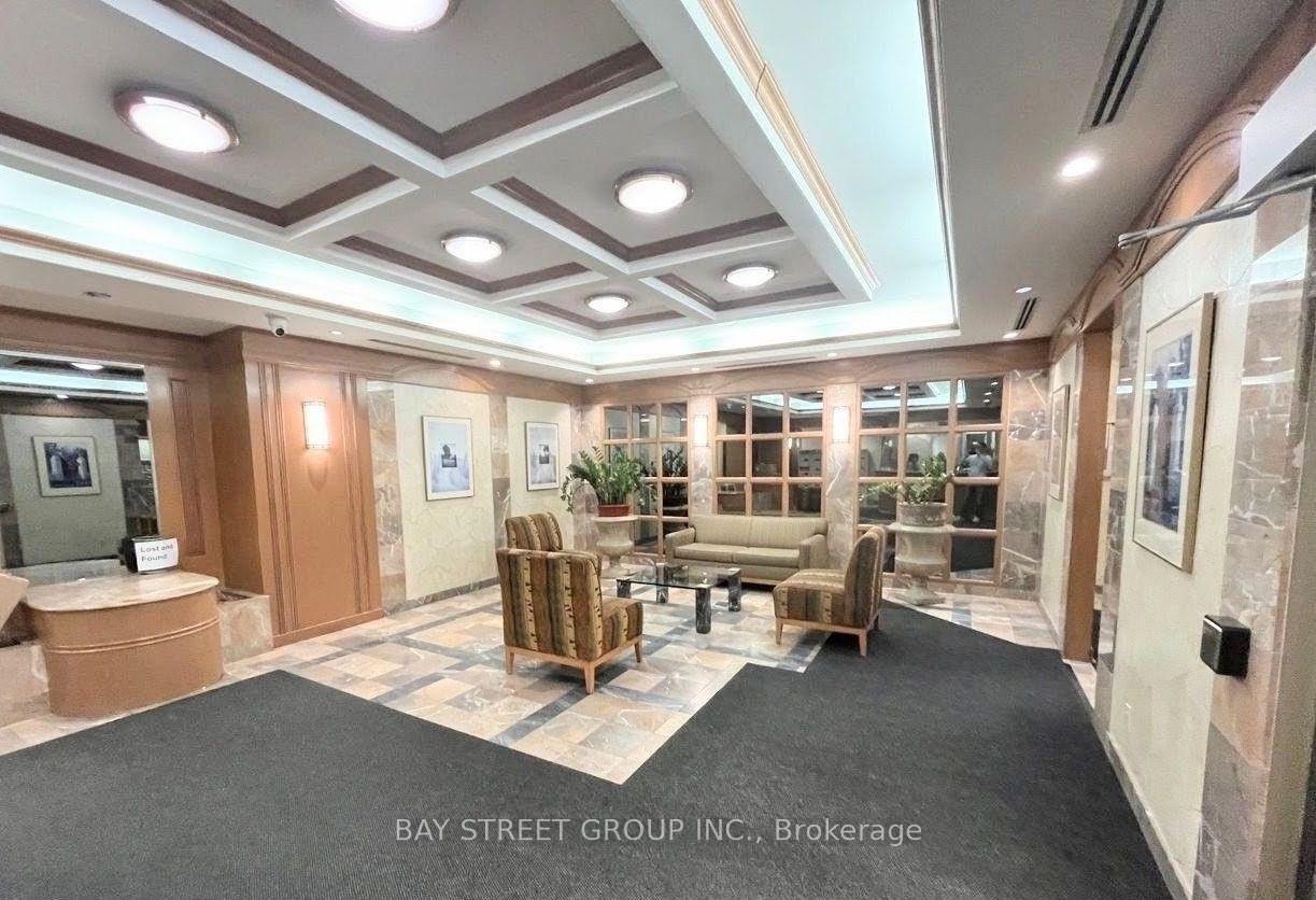 Photo 8 of 25 Grenville Street, Toronto, Bay Street Corridor — HOMEH