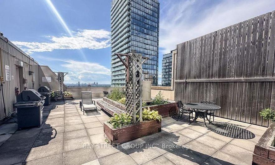 Photo 32 of 25 Grenville Street, Toronto, Bay Street Corridor — HOMEH