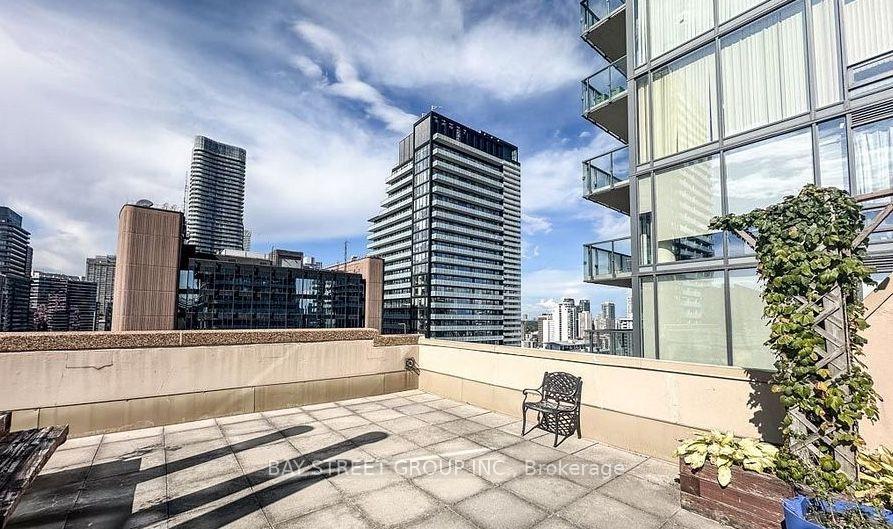 Photo 37 of 25 Grenville Street, Toronto, Bay Street Corridor — HOMEH