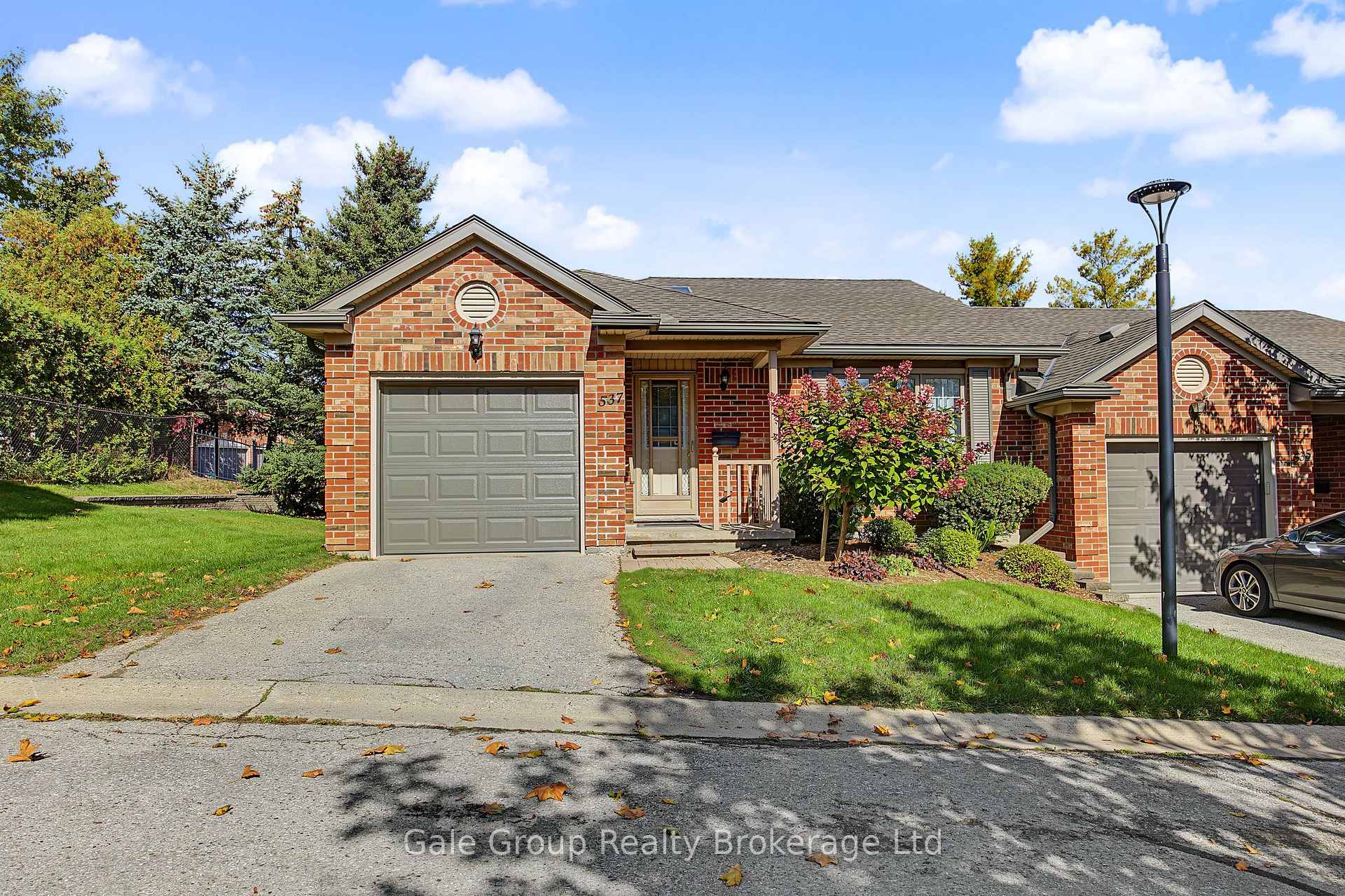 Photo of Unit 15, 537 Nova Scotia Court S