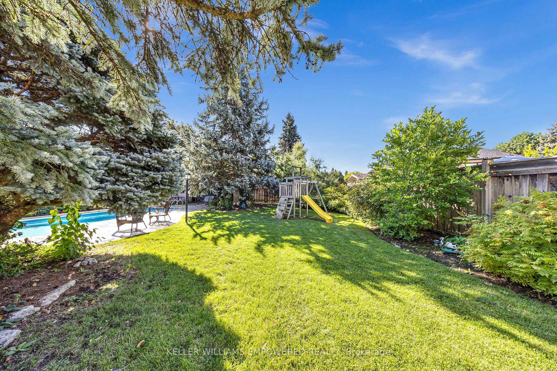 Photo 6 of 69 Galloway Drive, Vaughan, East Woodbridge — HOMEH