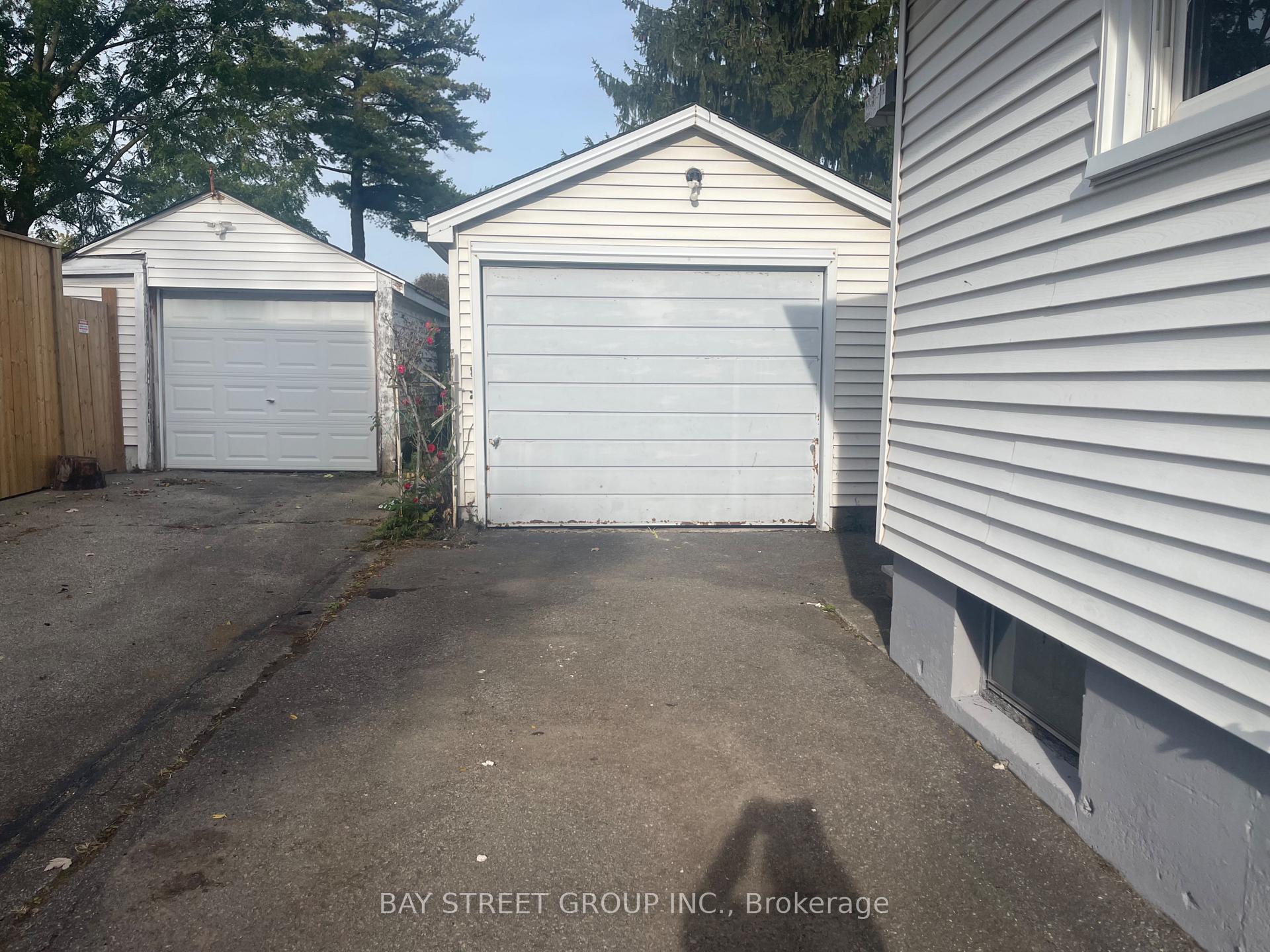 Photo 5 of 5137 Ontario Avenue, Niagara Falls, Downtown — HOMEH