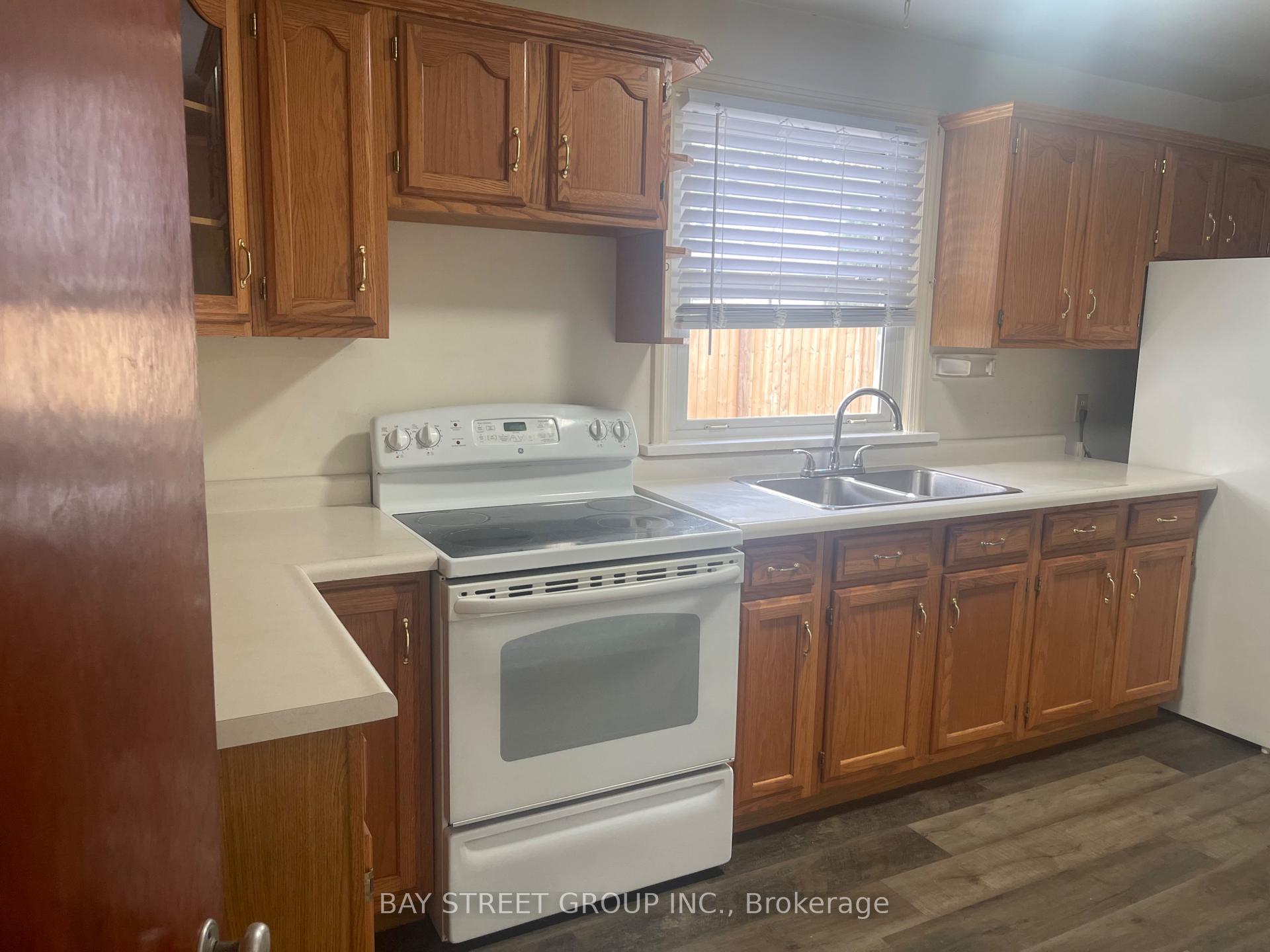 Photo 16 of 5137 Ontario Avenue, Niagara Falls, Downtown — HOMEH