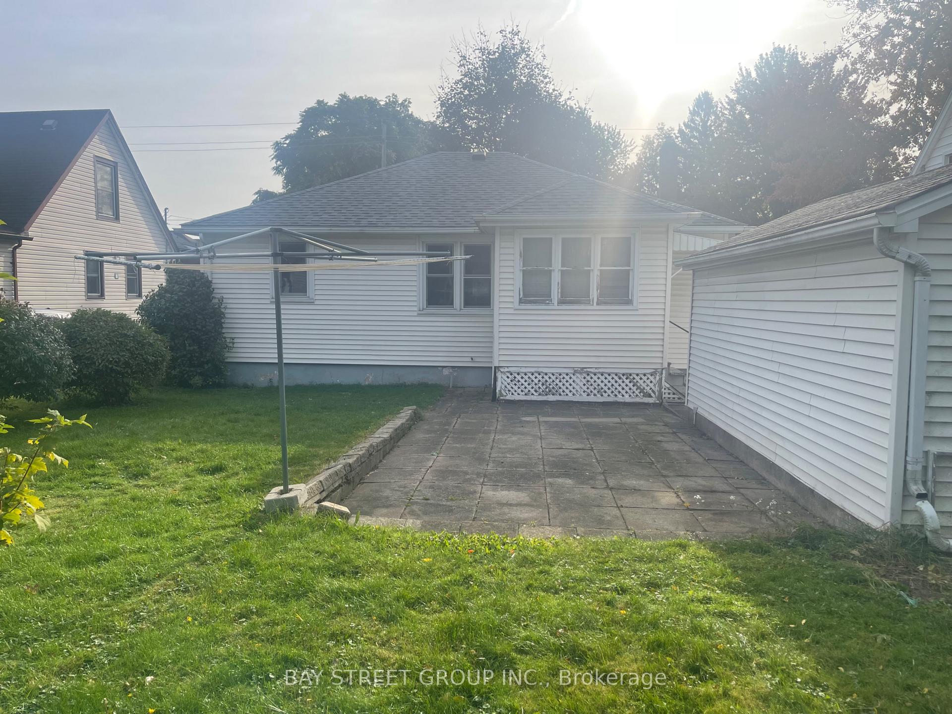 Photo 23 of 5137 Ontario Avenue, Niagara Falls, Downtown — HOMEH