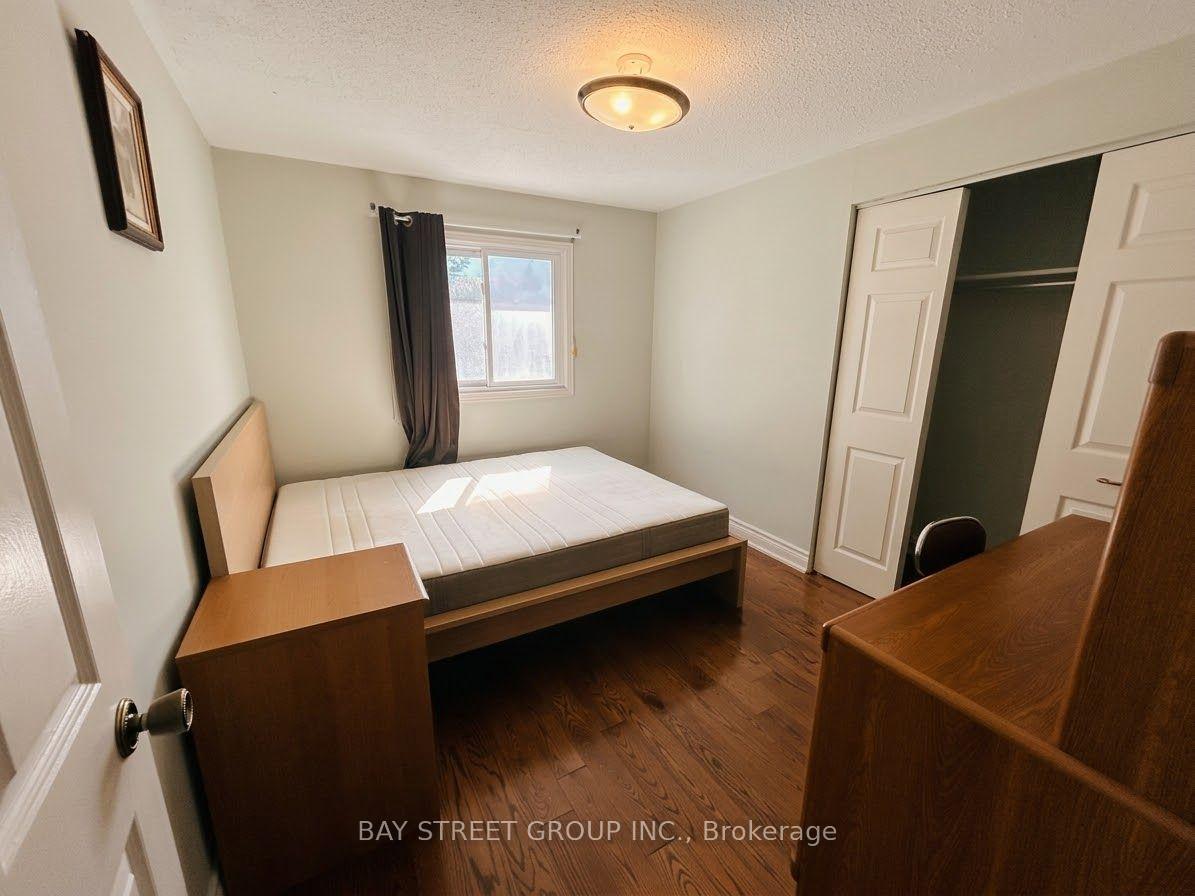 Photo 5 of 37 Garnish green Grove, Markham, Markham Village — HOMEH
