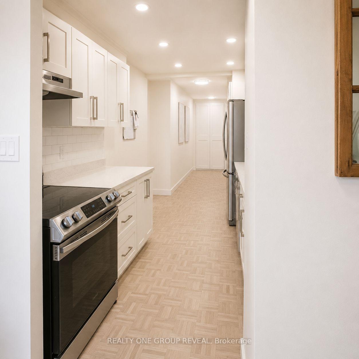 Photo 4 of Unit 2605, 3 Massey Square, Toronto, Crescent Town — HOMEH