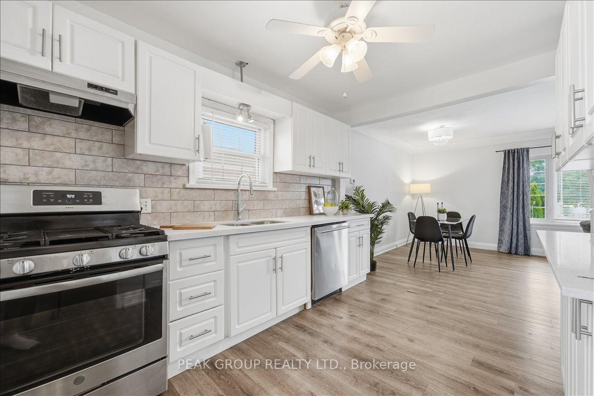 Photo 13 of 6233 Montrose Road, Niagara Falls, West Wood — HOMEH