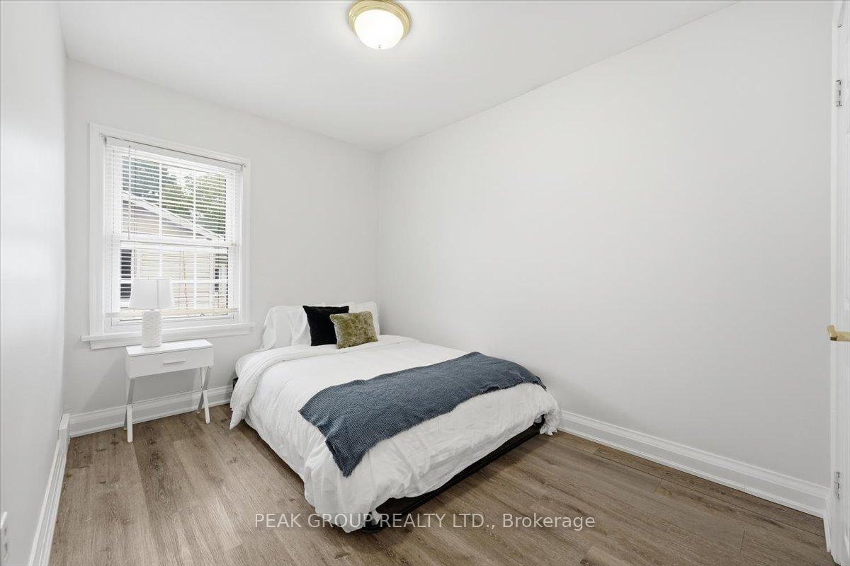 Photo 16 of 6233 Montrose Road, Niagara Falls, West Wood — HOMEH