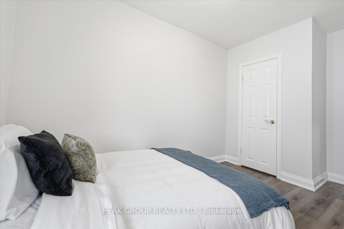 Photo 17 of 6233 Montrose Road, Niagara Falls, West Wood — HOMEH