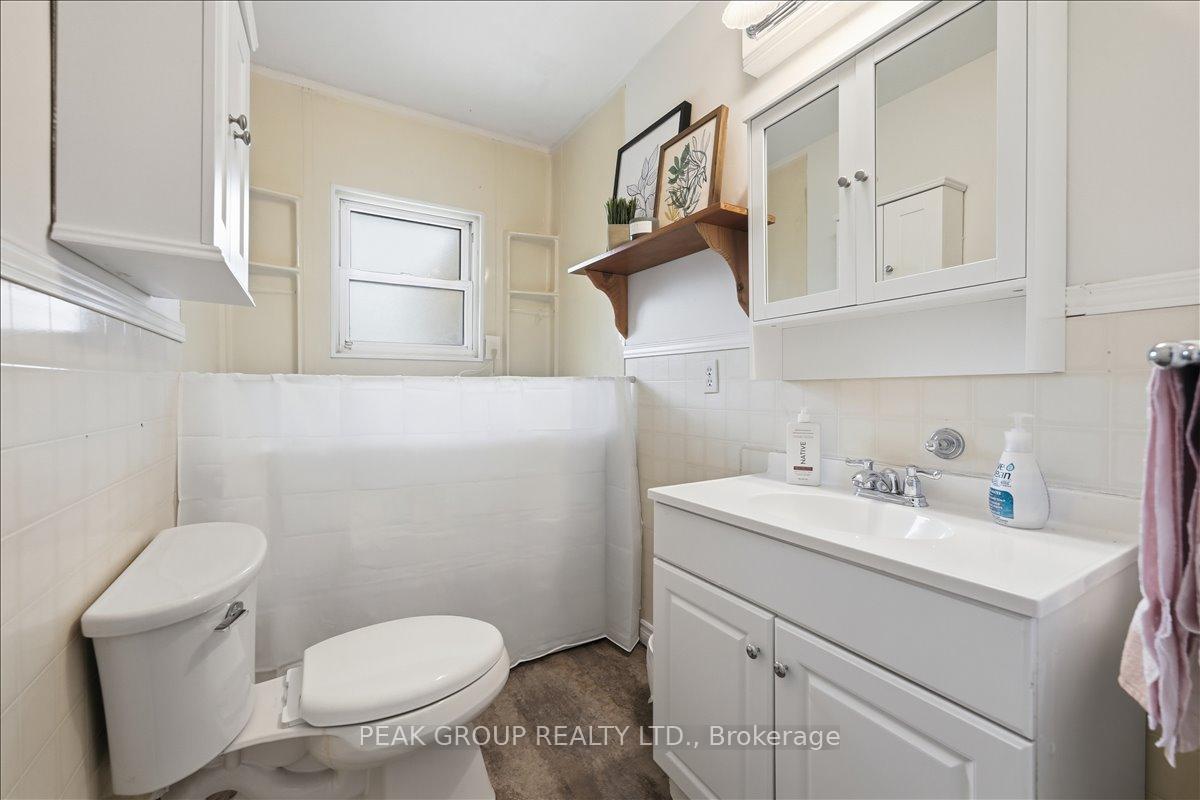 Photo 18 of 6233 Montrose Road, Niagara Falls, West Wood — HOMEH