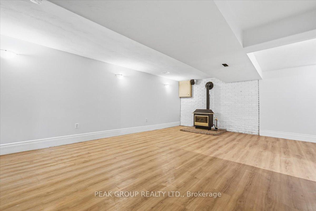 Photo 22 of 6233 Montrose Road, Niagara Falls, West Wood — HOMEH
