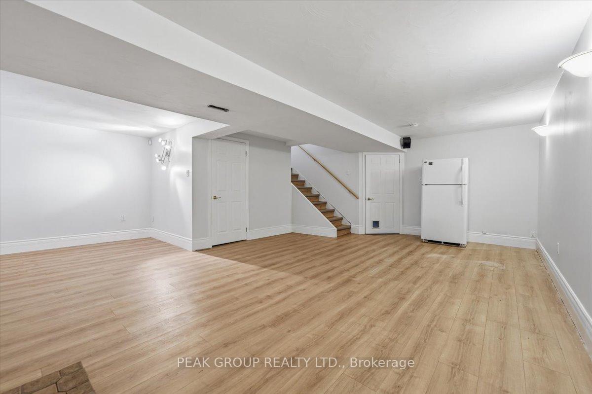 Photo 24 of 6233 Montrose Road, Niagara Falls, West Wood — HOMEH