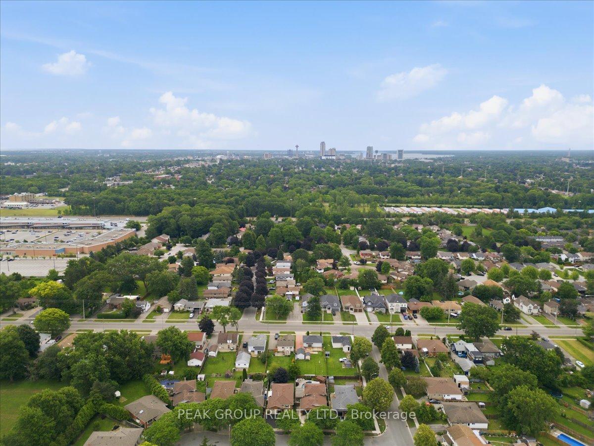 Photo 41 of 6233 Montrose Road, Niagara Falls, West Wood — HOMEH