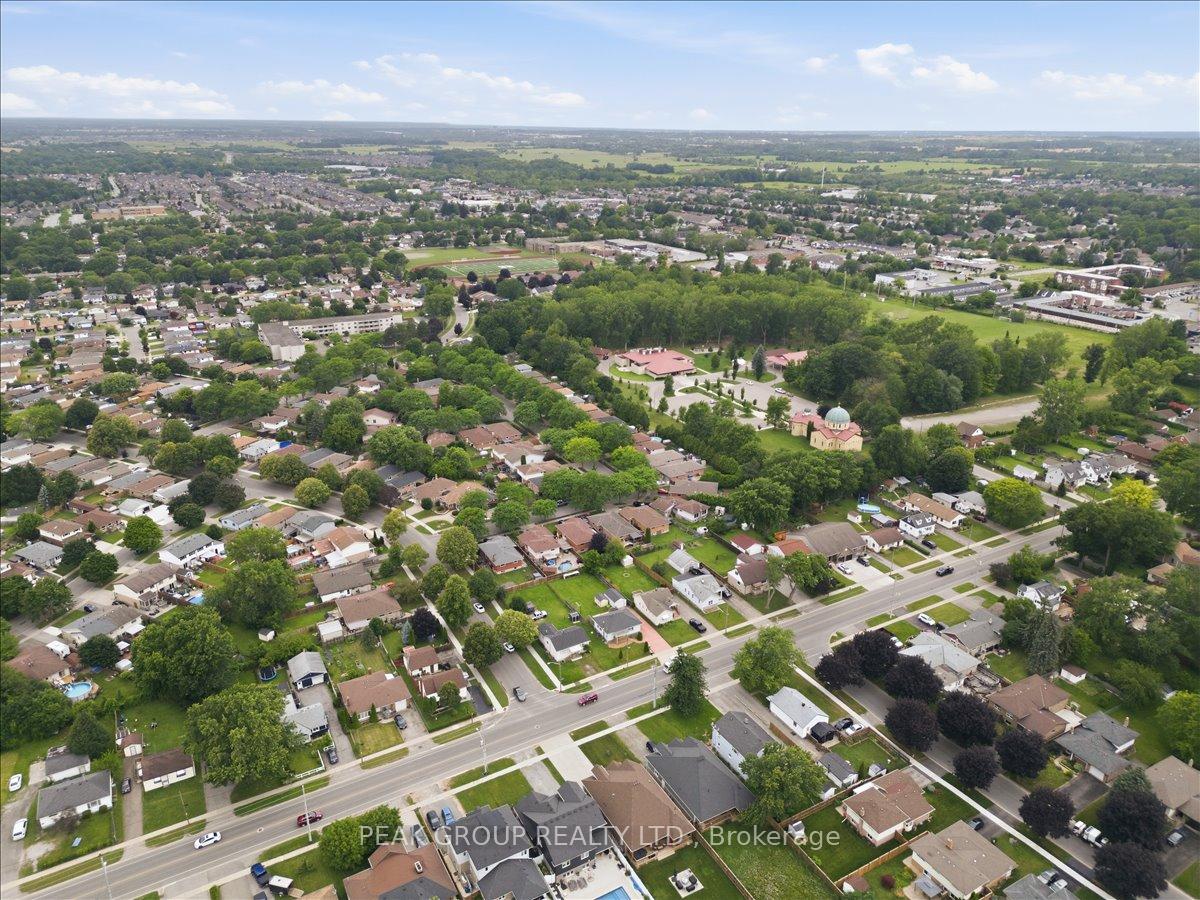 Photo 43 of 6233 Montrose Road, Niagara Falls, West Wood — HOMEH