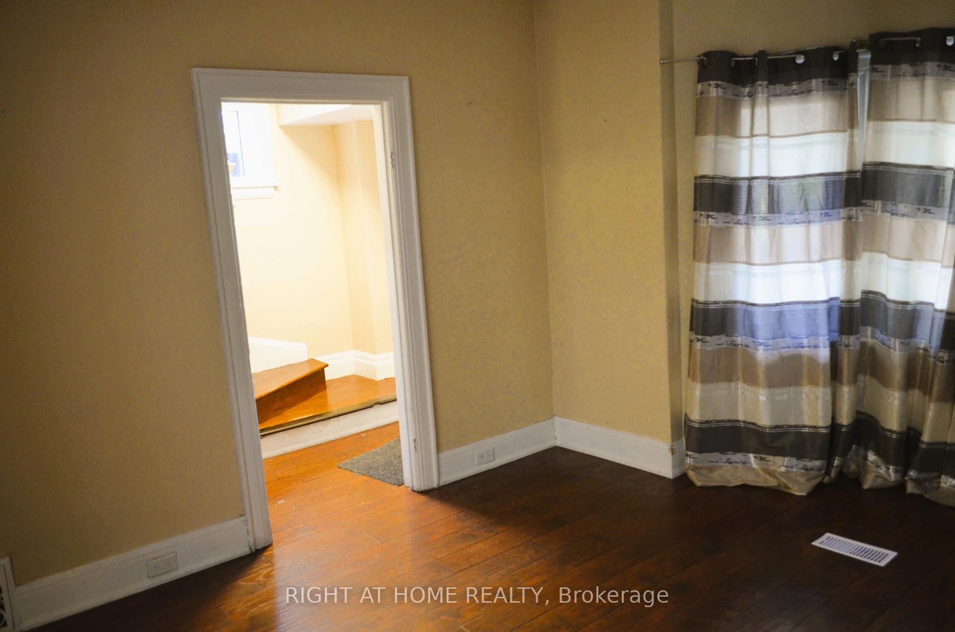 Photo 5 of 188 Adelaide Avenue E, Oshawa, O'Neill — HOMEH