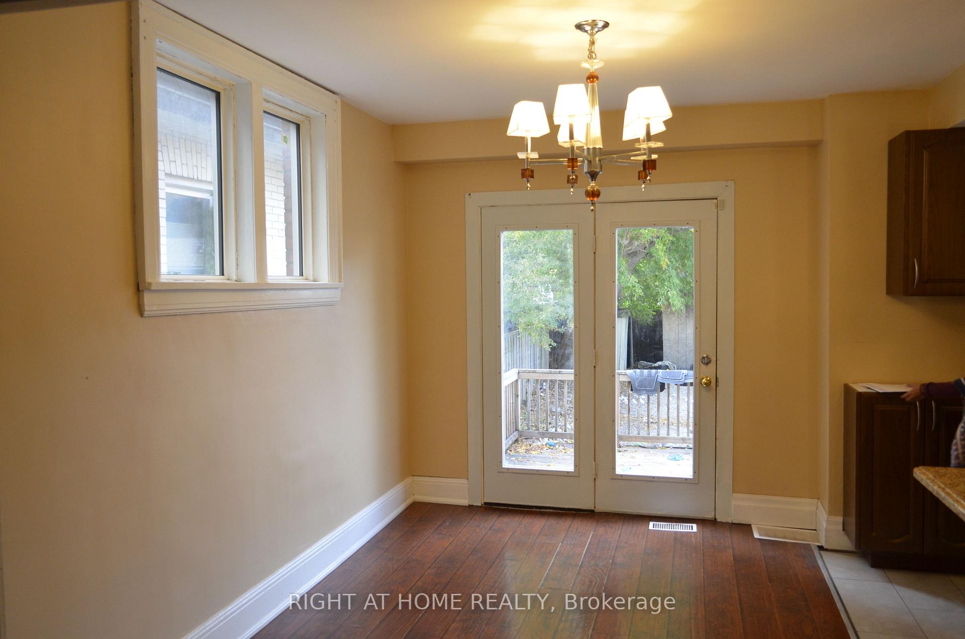Photo 7 of 188 Adelaide Avenue E, Oshawa, O'Neill — HOMEH