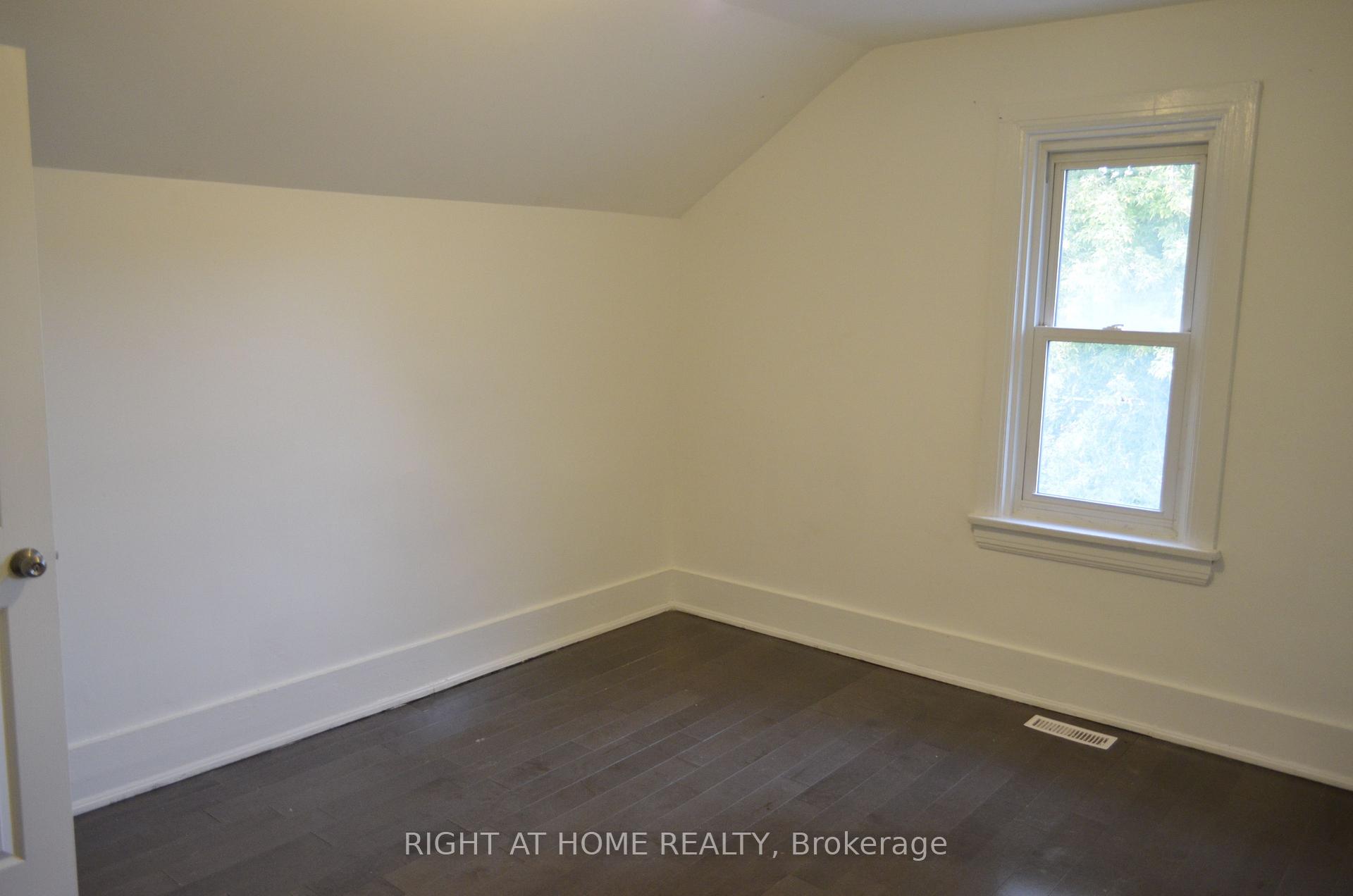Photo 15 of 188 Adelaide Avenue E, Oshawa, O'Neill — HOMEH