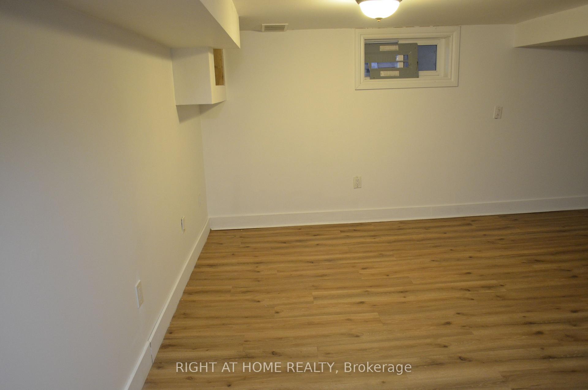 Photo 18 of 188 Adelaide Avenue E, Oshawa, O'Neill — HOMEH