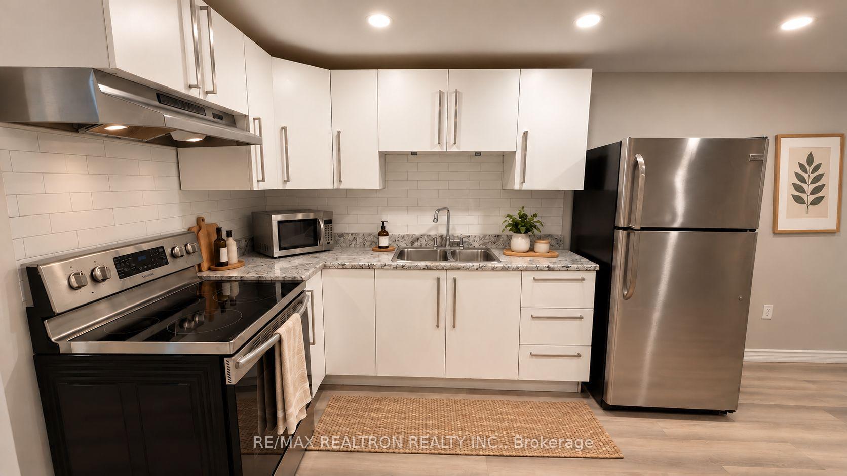 Photo 4 of 1047 Davenport Road, Toronto, Wychwood — HOMEH
