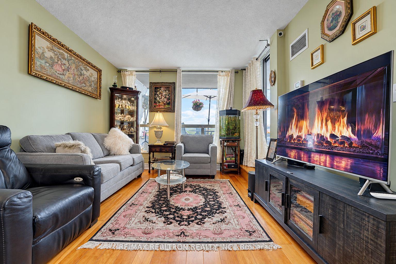 Photo 11 of Unit 301, 50 Brian Harrison Way, Scarborough, Bendale — HOMEH
