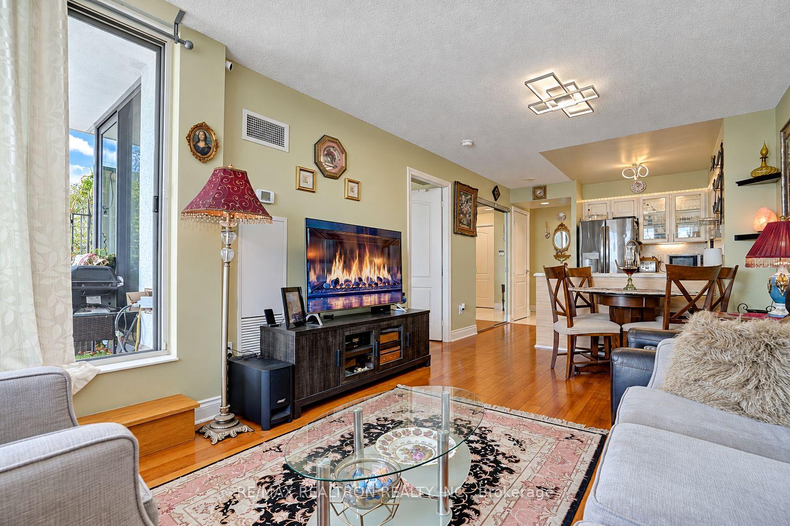 Photo 13 of Unit 301, 50 Brian Harrison Way, Scarborough, Bendale — HOMEH