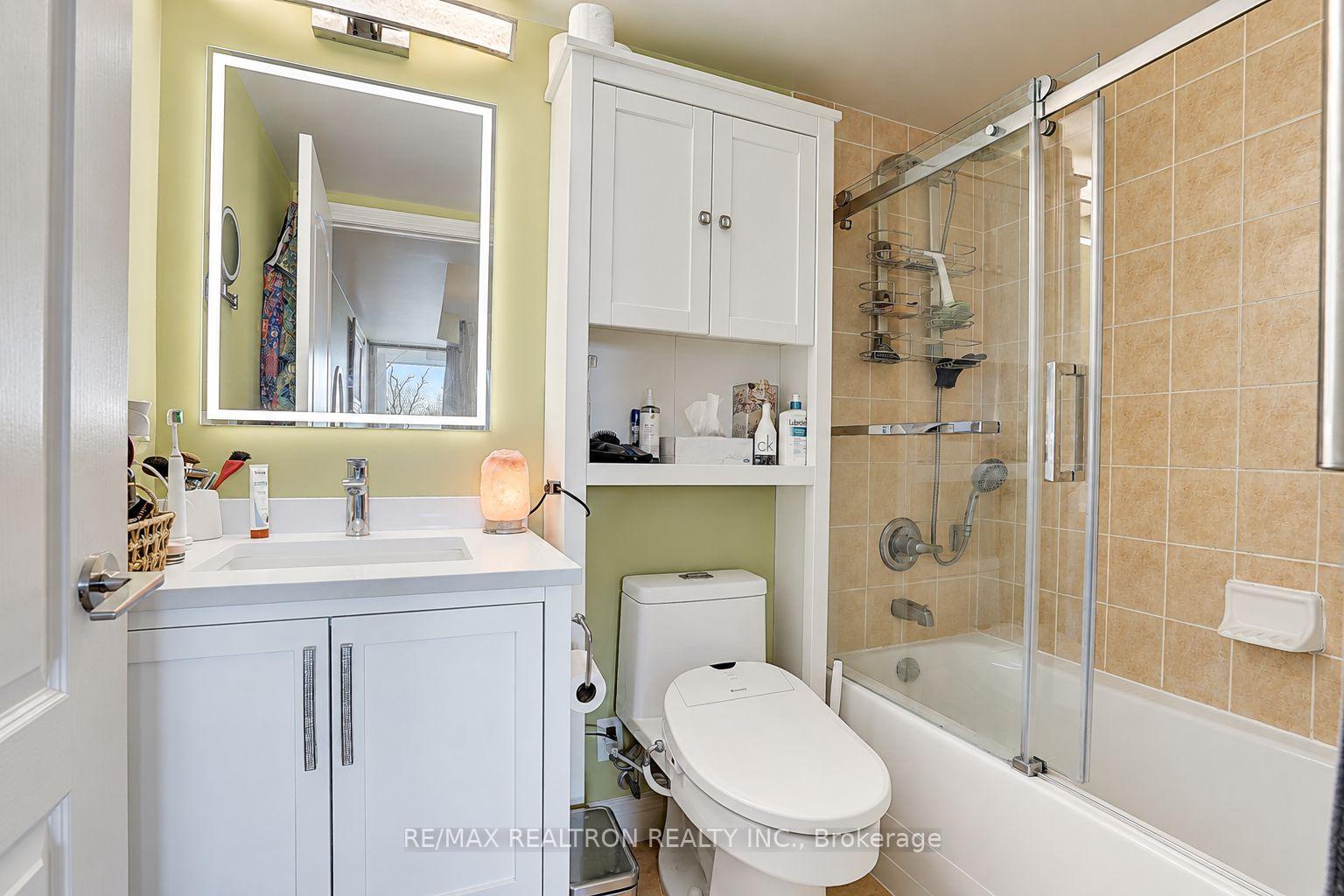 Photo 17 of Unit 301, 50 Brian Harrison Way, Scarborough, Bendale — HOMEH