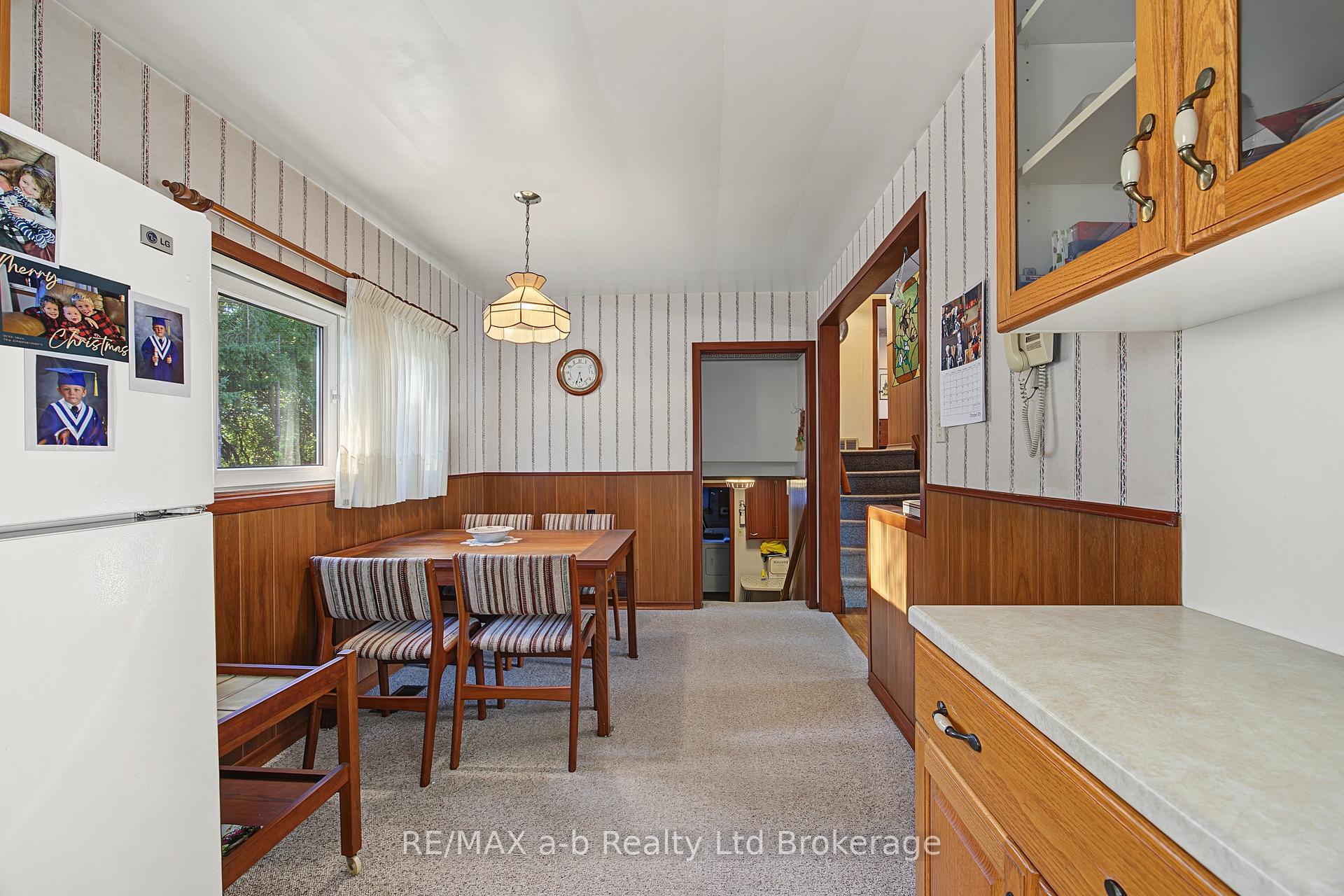 Photo 10 of 20 Pinecrest Avenue, Cambridge, Christopher-Champlain — HOMEH