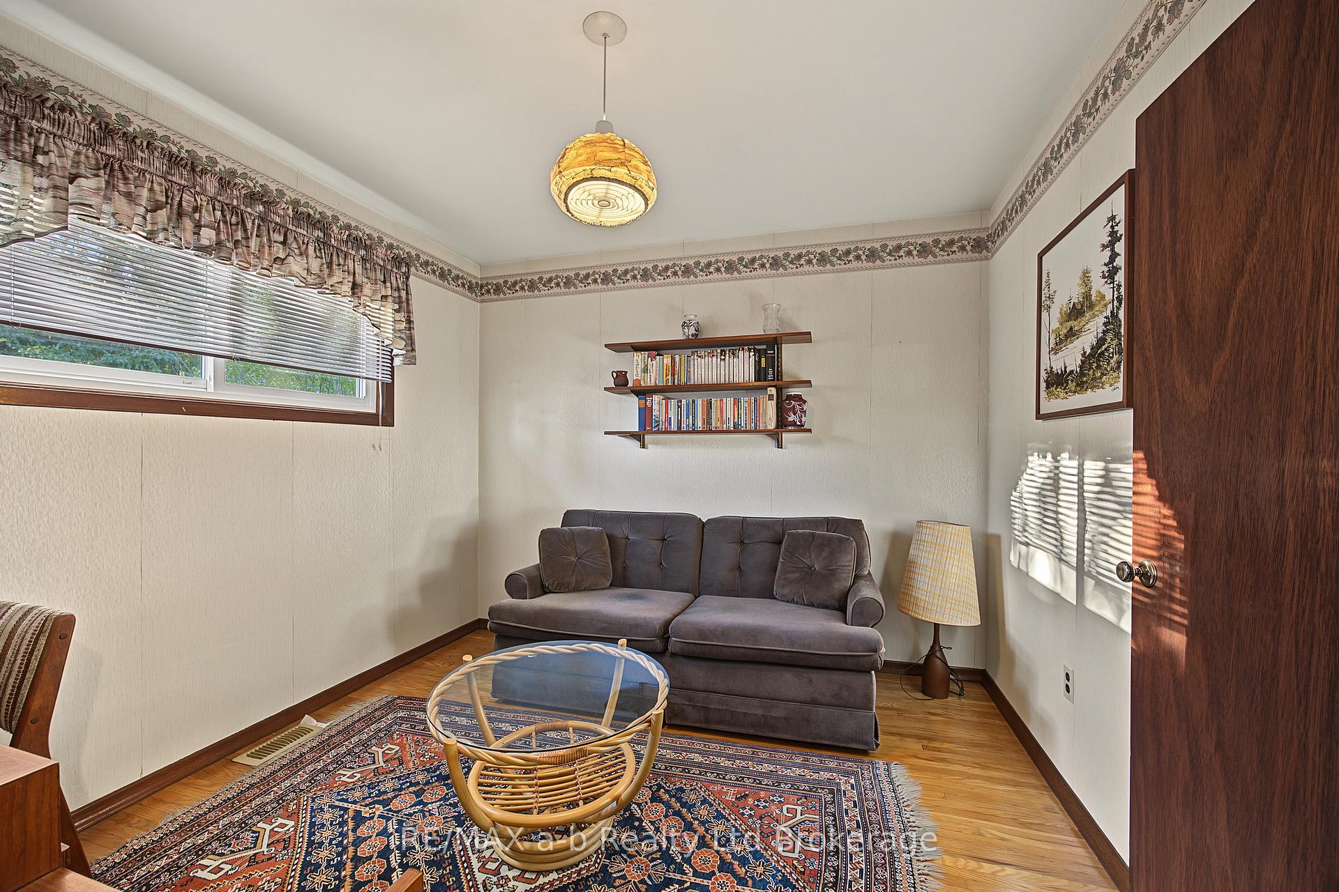 Photo 15 of 20 Pinecrest Avenue, Cambridge, Christopher-Champlain — HOMEH