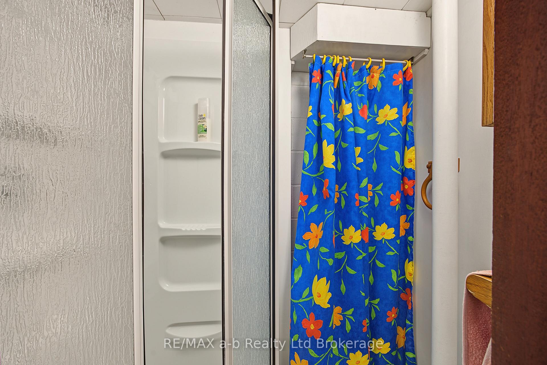 Photo 24 of 20 Pinecrest Avenue, Cambridge, Christopher-Champlain — HOMEH