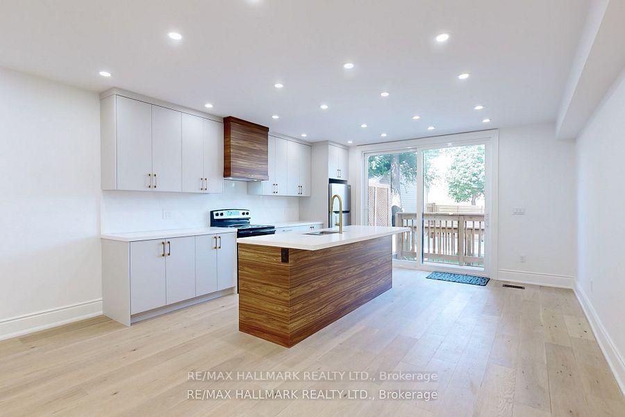 Photo 12 of Unit Lower, 58 Corbett Avenue, Toronto, Rockcliffe-Smythe — HOMEH