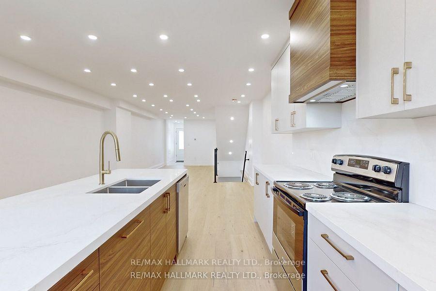 Photo 14 of Unit Lower, 58 Corbett Avenue, Toronto, Rockcliffe-Smythe — HOMEH