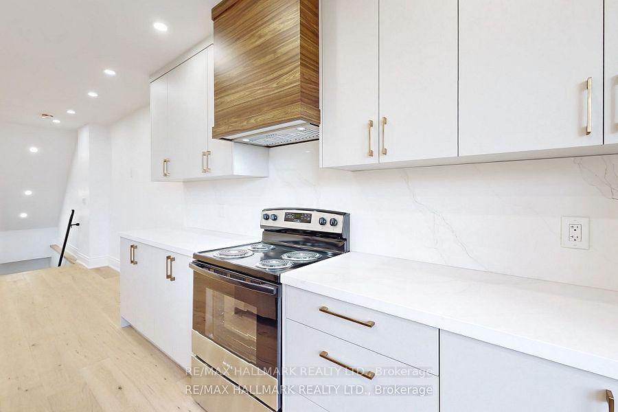 Photo 18 of Unit Lower, 58 Corbett Avenue, Toronto, Rockcliffe-Smythe — HOMEH
