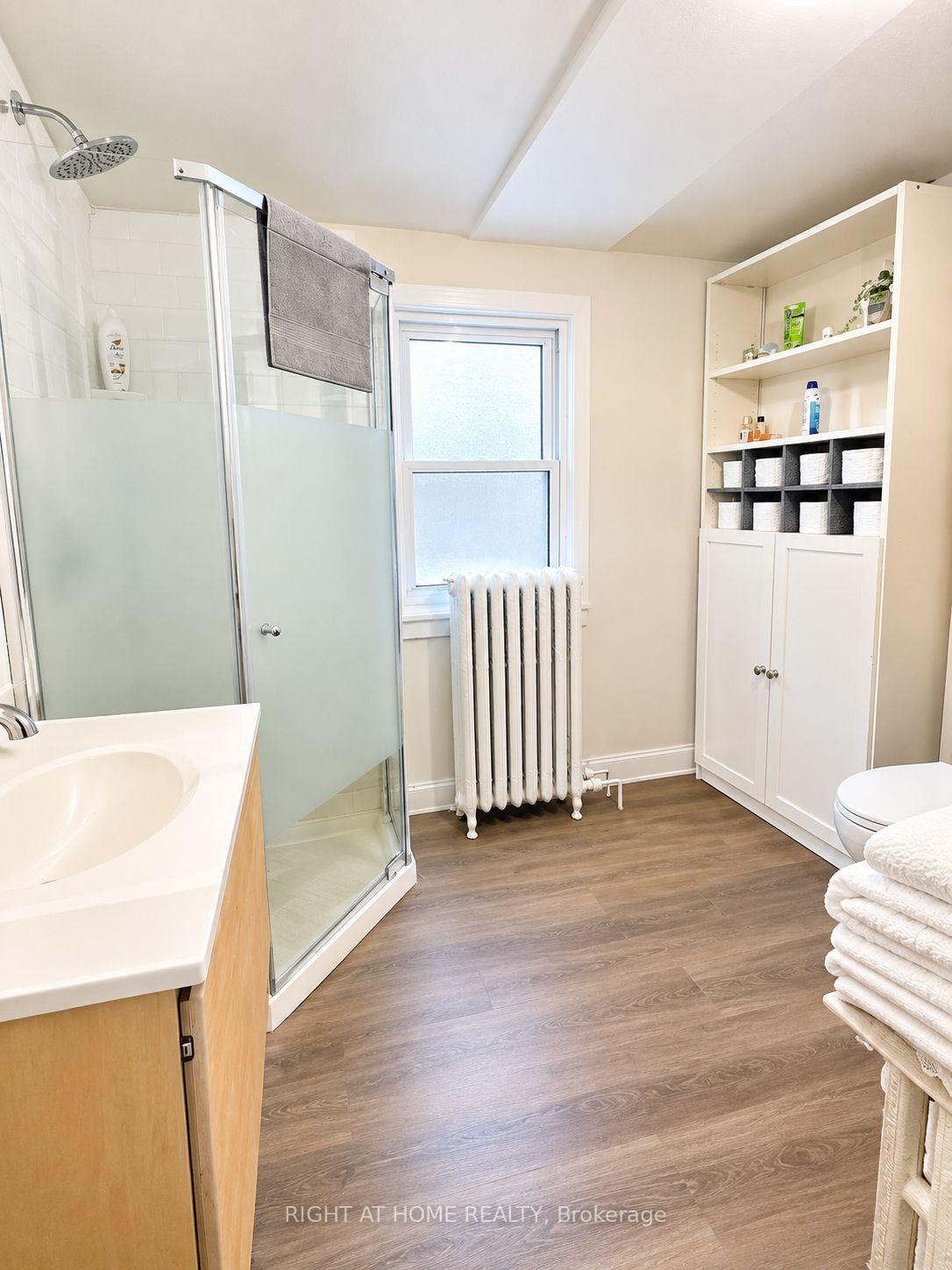 Photo 3 of Unit Main floor, 10 Borden Street, Toronto, University — HOMEH