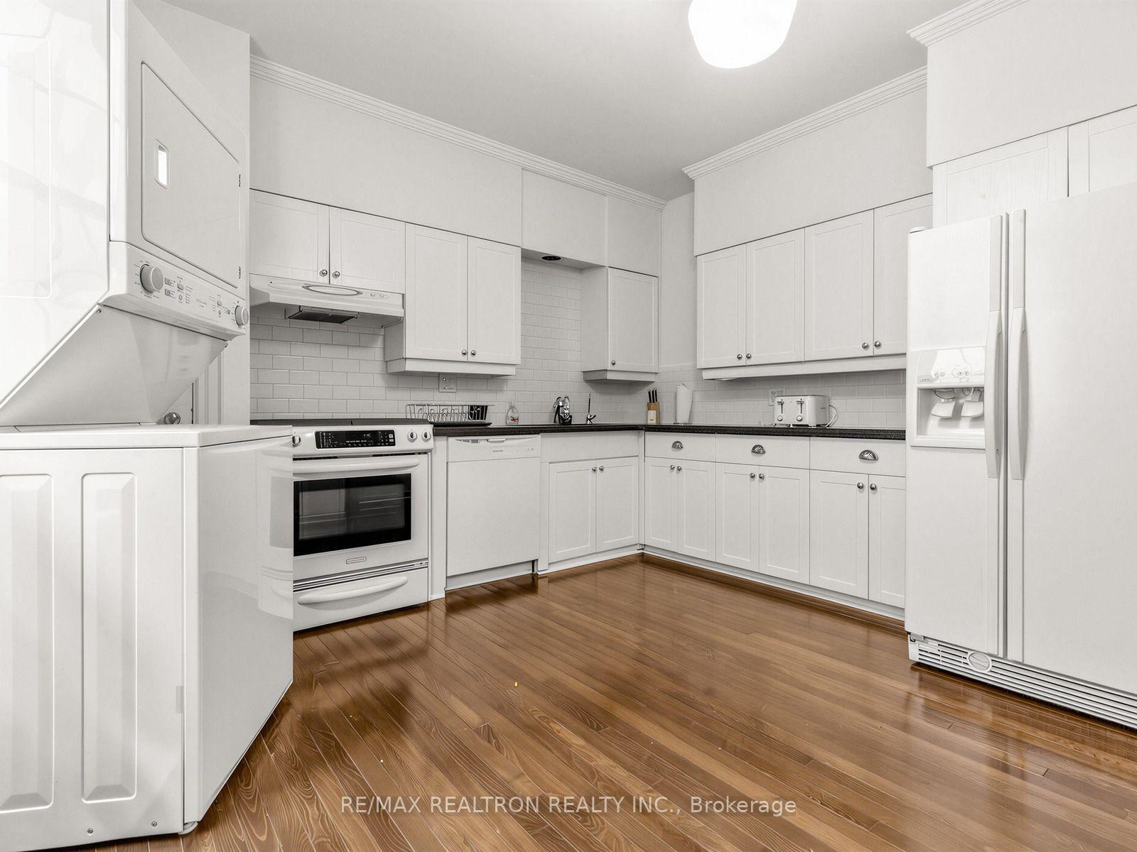 Photo 8 of 224 Forest Hill Road, Toronto, Forest Hill South — HOMEH