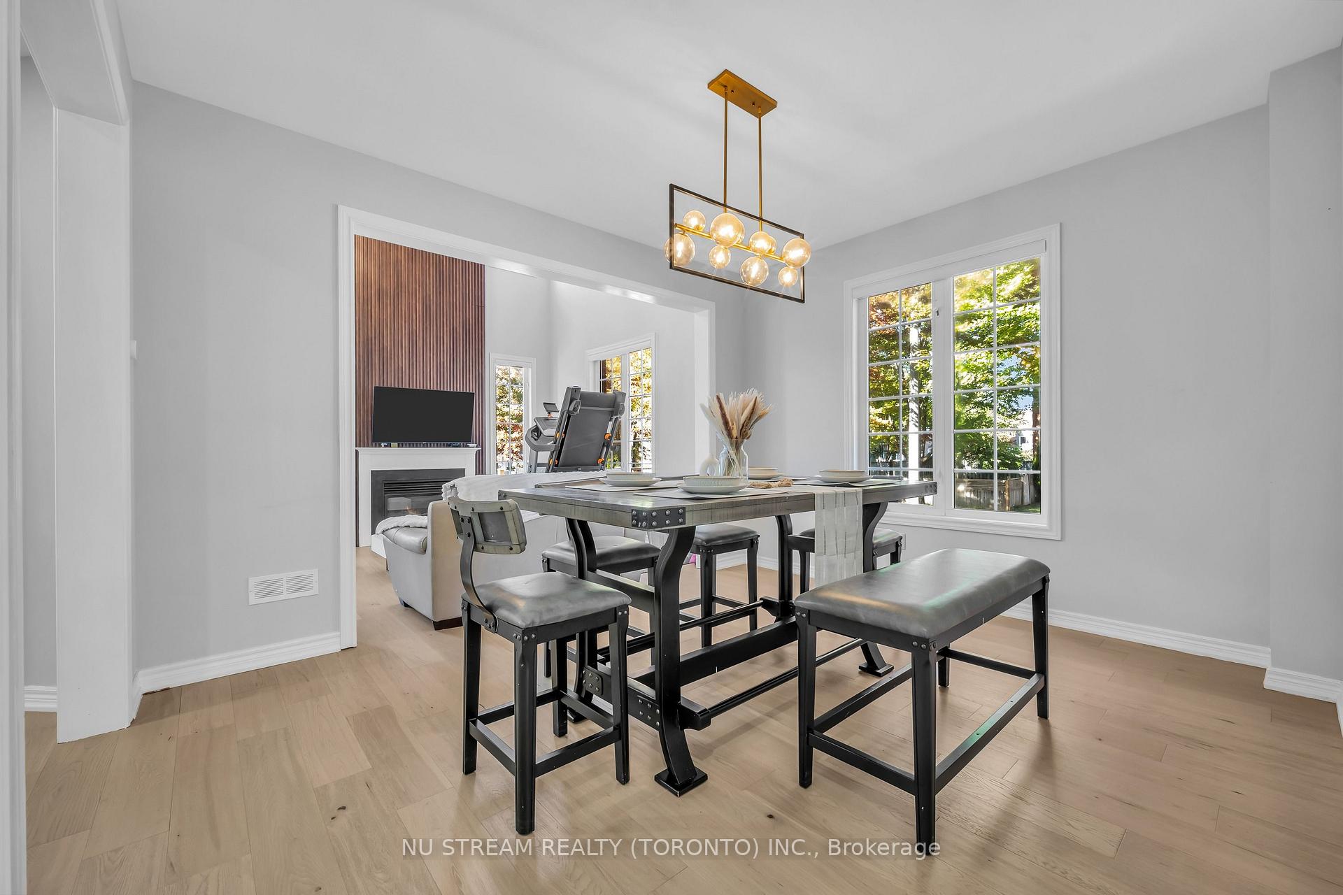 Photo 7 of 30 Pinecrest Street, Markham, Wismer — HOMEH