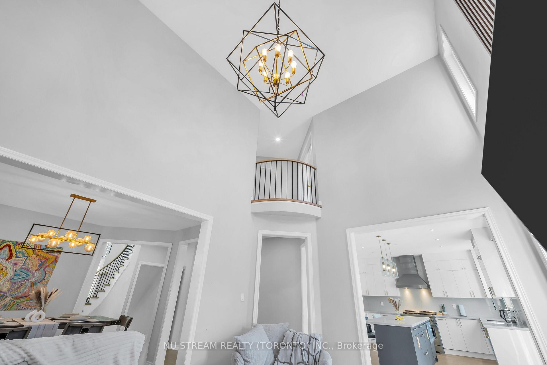Photo 17 of 30 Pinecrest Street, Markham, Wismer — HOMEH