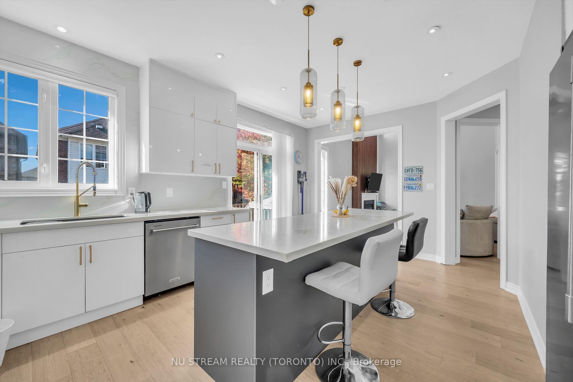 Photo 23 of 30 Pinecrest Street, Markham, Wismer — HOMEH