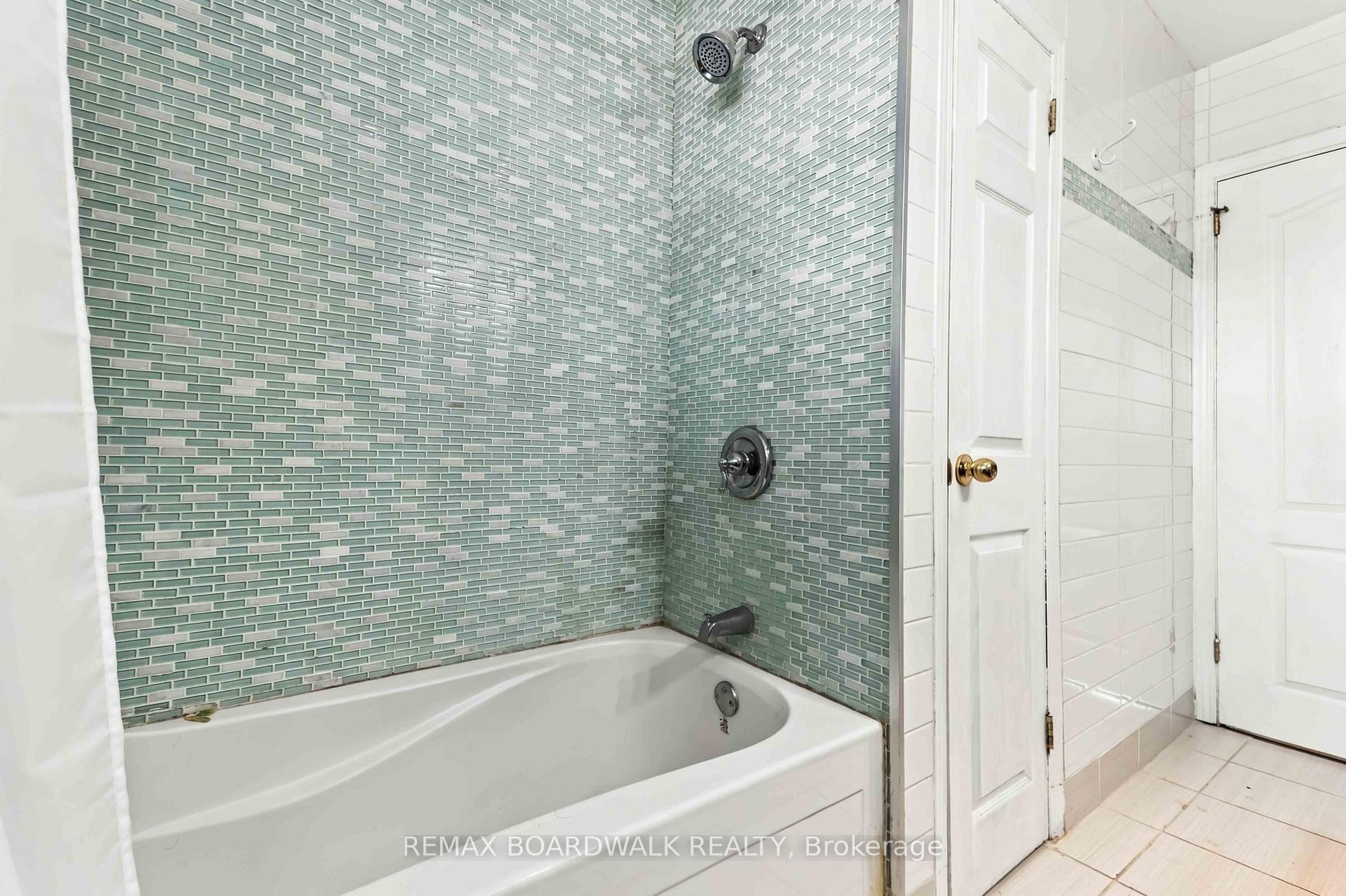 Photo 13 of 2173 Carnegie Street, Ottawa, Elmvale Acres/Urbandale — HOMEH