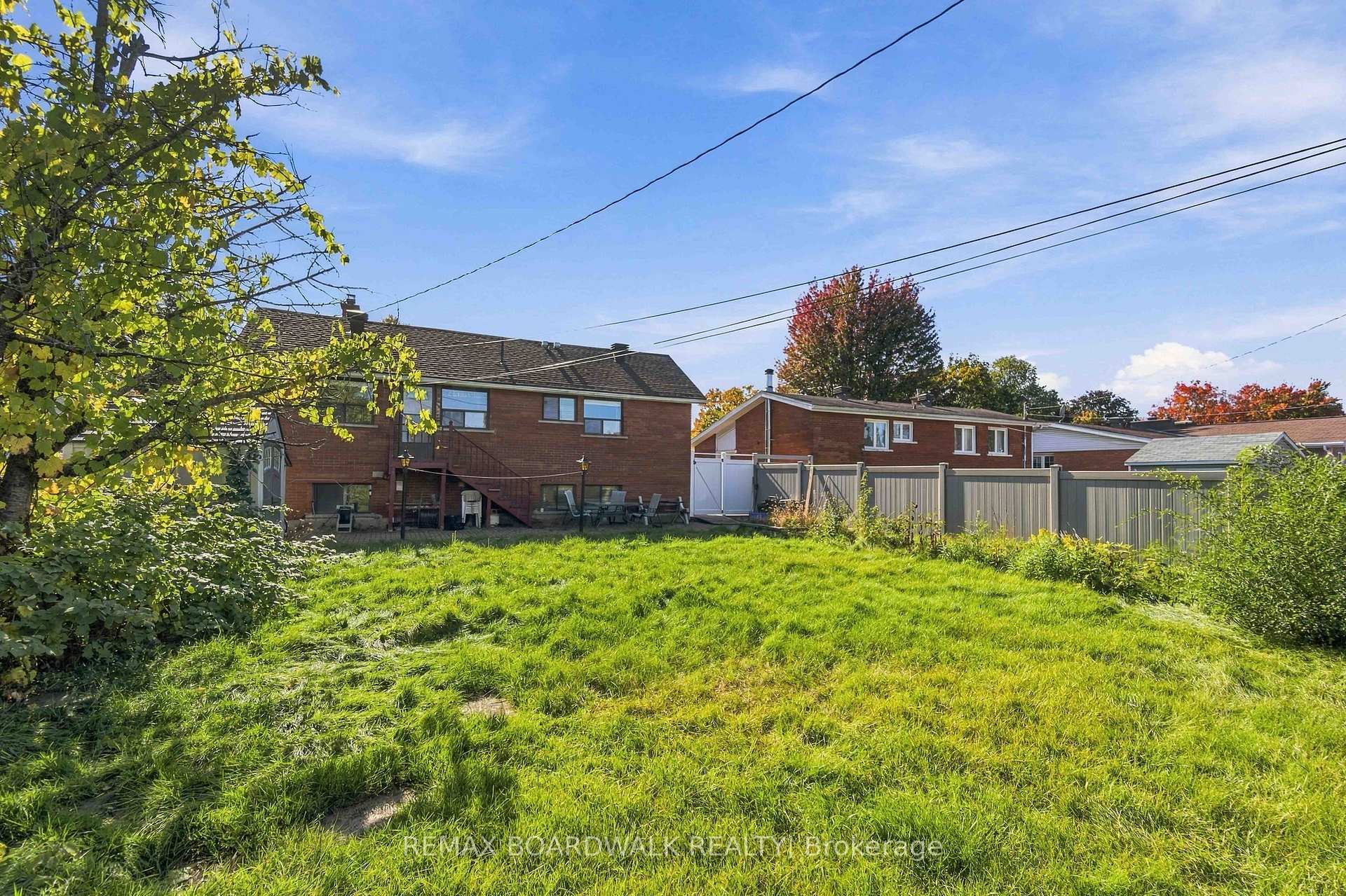 Photo 37 of 2173 Carnegie Street, Ottawa, Elmvale Acres/Urbandale — HOMEH