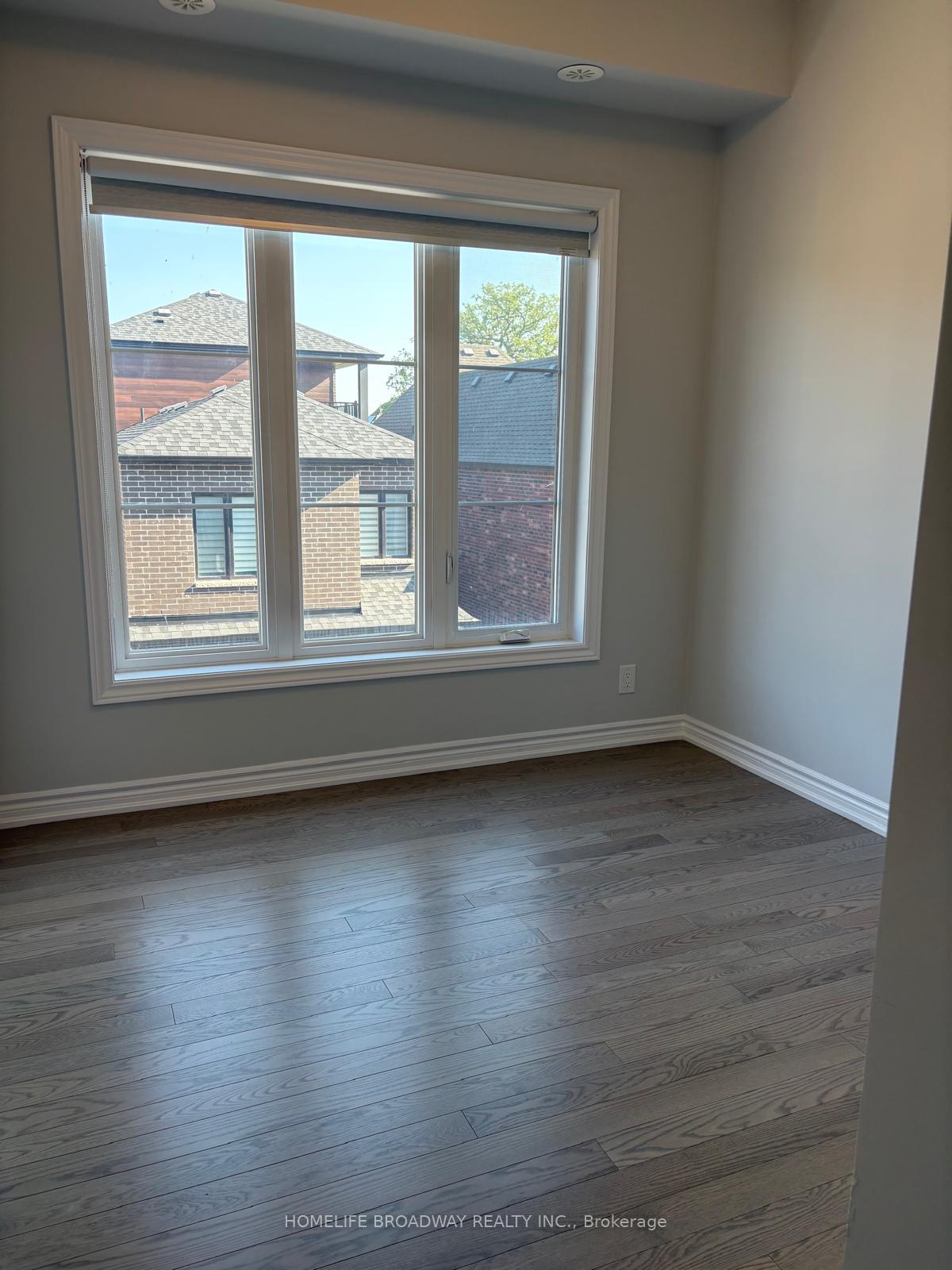 Photo 9 of 27 William Shearn Crescent, Markham, Angus Glen — HOMEH