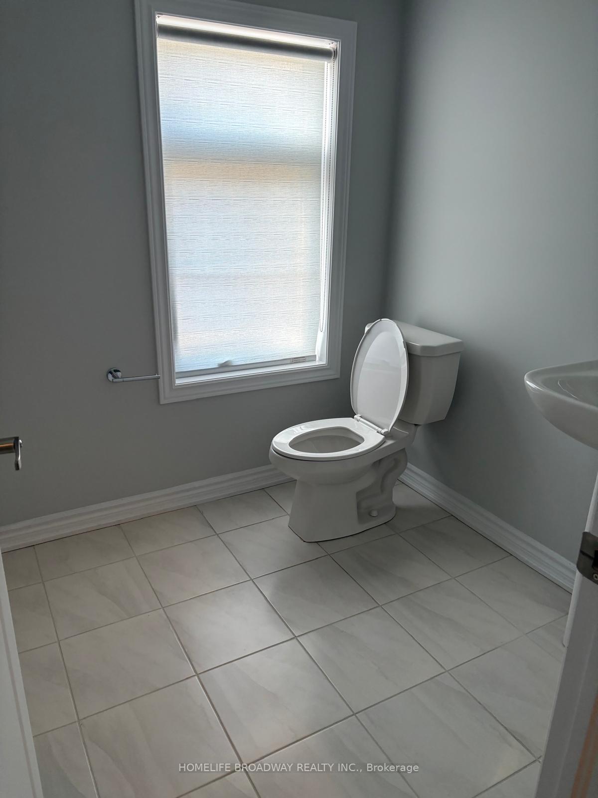 Photo 16 of 27 William Shearn Crescent, Markham, Angus Glen — HOMEH