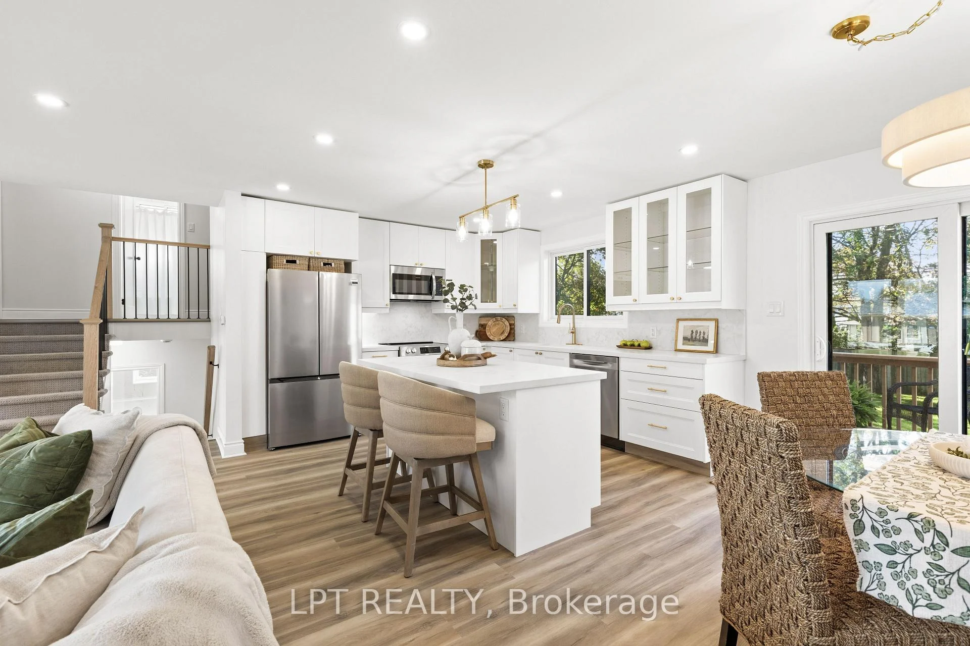 Photo 24 of 868 Liverpool Road, Pickering, Bay Ridges — HOMEH